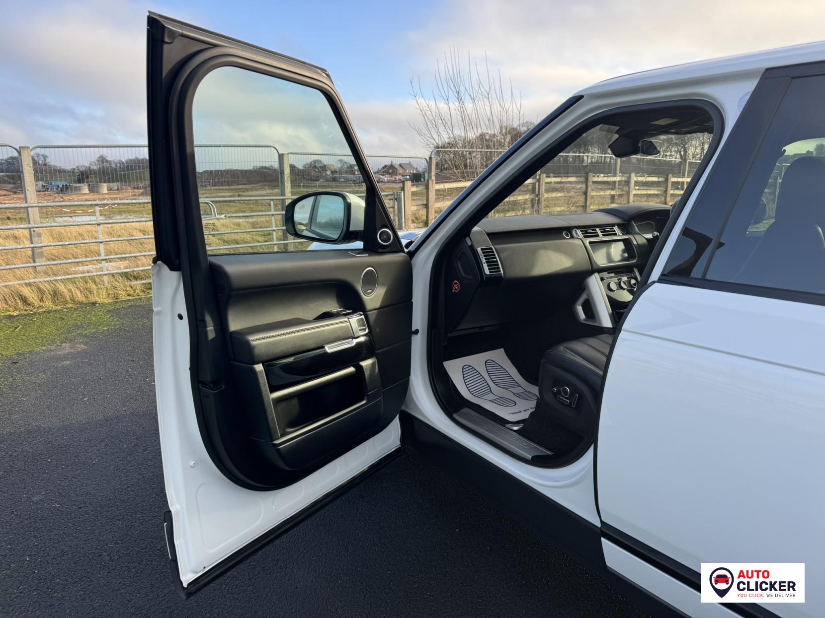 Land Rover Range Rover 4.4 SD V8 Vogue SE SUV 5dr Diesel Auto 4WD Euro 6 (s/s) (339 ps)