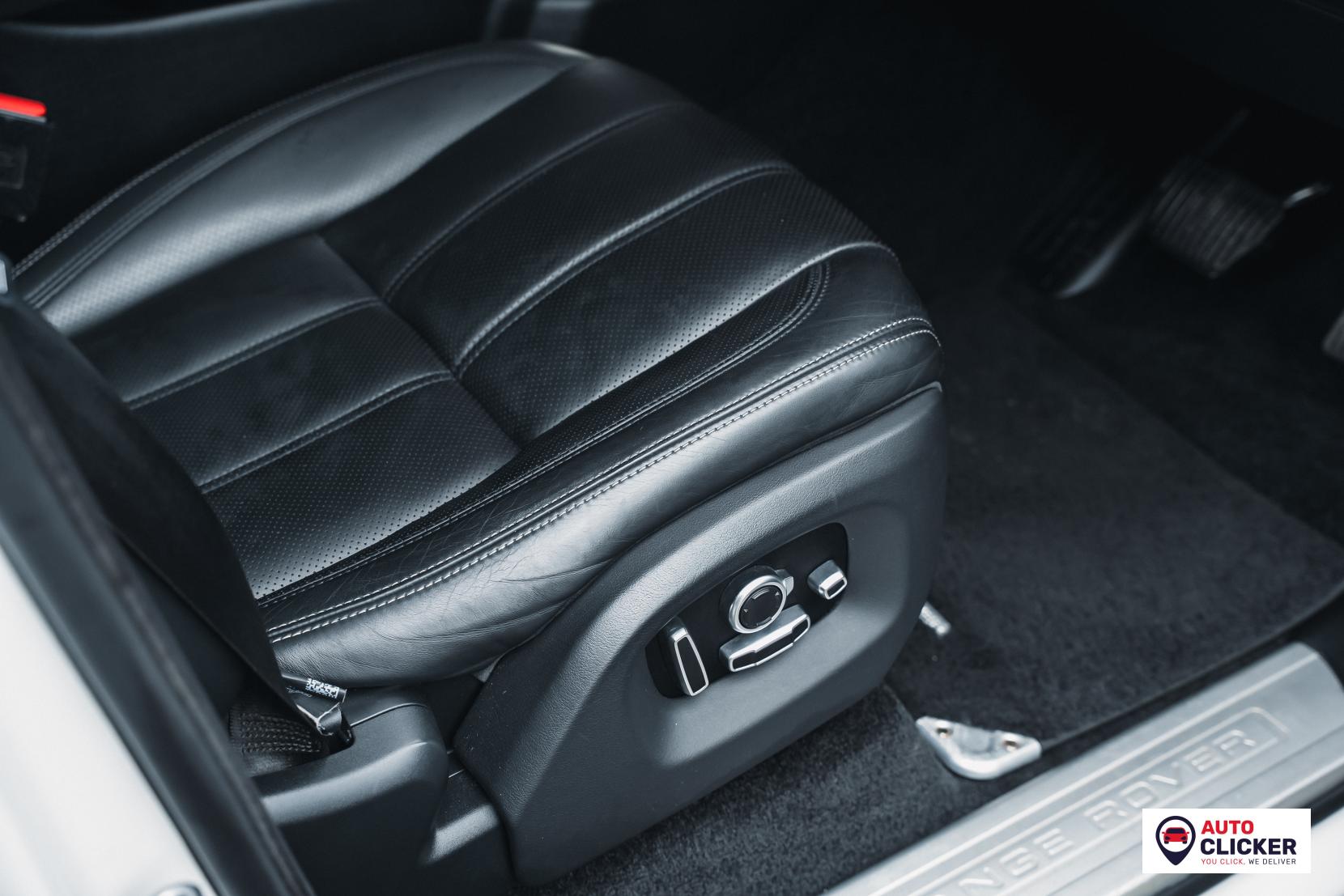 Land Rover Range Rover 4.4 SD V8 Vogue SE SUV 5dr Diesel Auto 4WD Euro 6 (s/s) (339 ps)