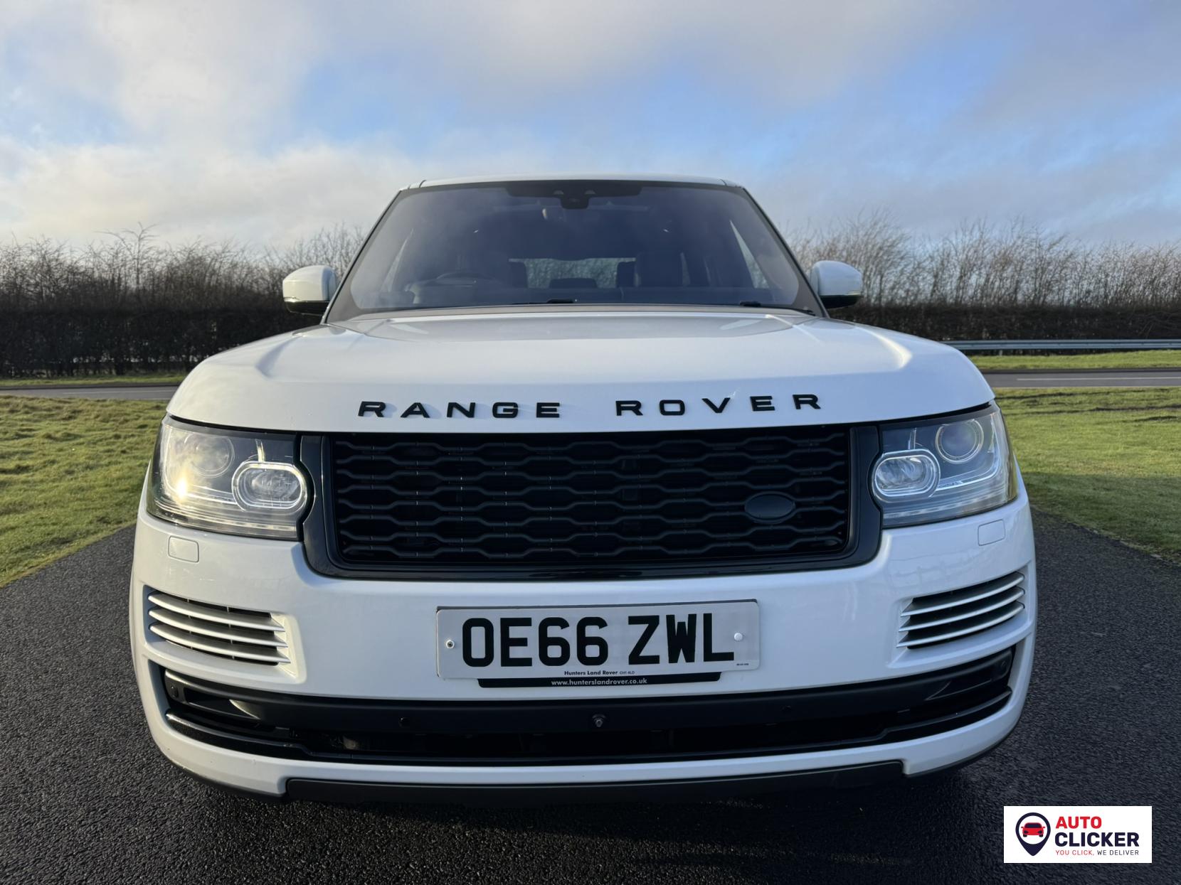 Land Rover Range Rover 4.4 SD V8 Vogue SE SUV 5dr Diesel Auto 4WD Euro 6 (s/s) (339 ps)