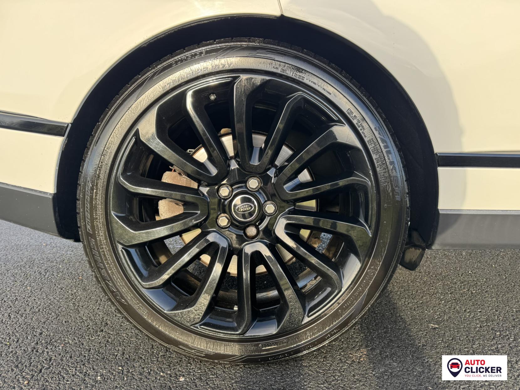 Land Rover Range Rover 4.4 SD V8 Vogue SE SUV 5dr Diesel Auto 4WD Euro 6 (s/s) (339 ps)