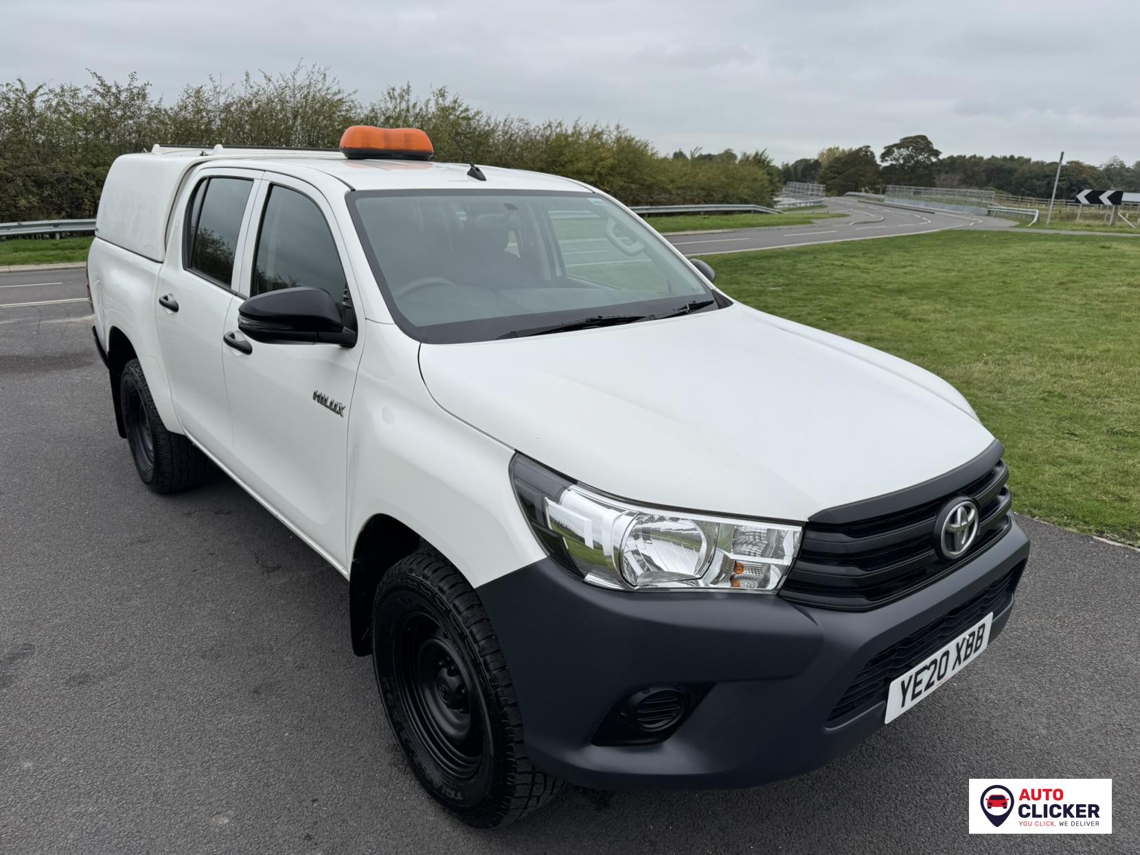 Toyota Hilux 2.4 D-4D Active Pickup Extended Cab 4dr Diesel Manual 4WD Euro 6 (3.5t) (150 ps)