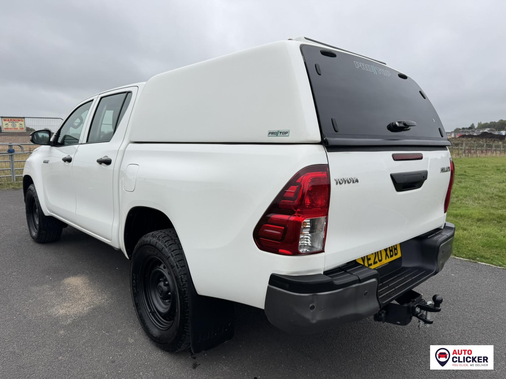 Toyota Hilux 2.4 D-4D Active Pickup Extended Cab 4dr Diesel Manual 4WD Euro 6 (3.5t) (150 ps)