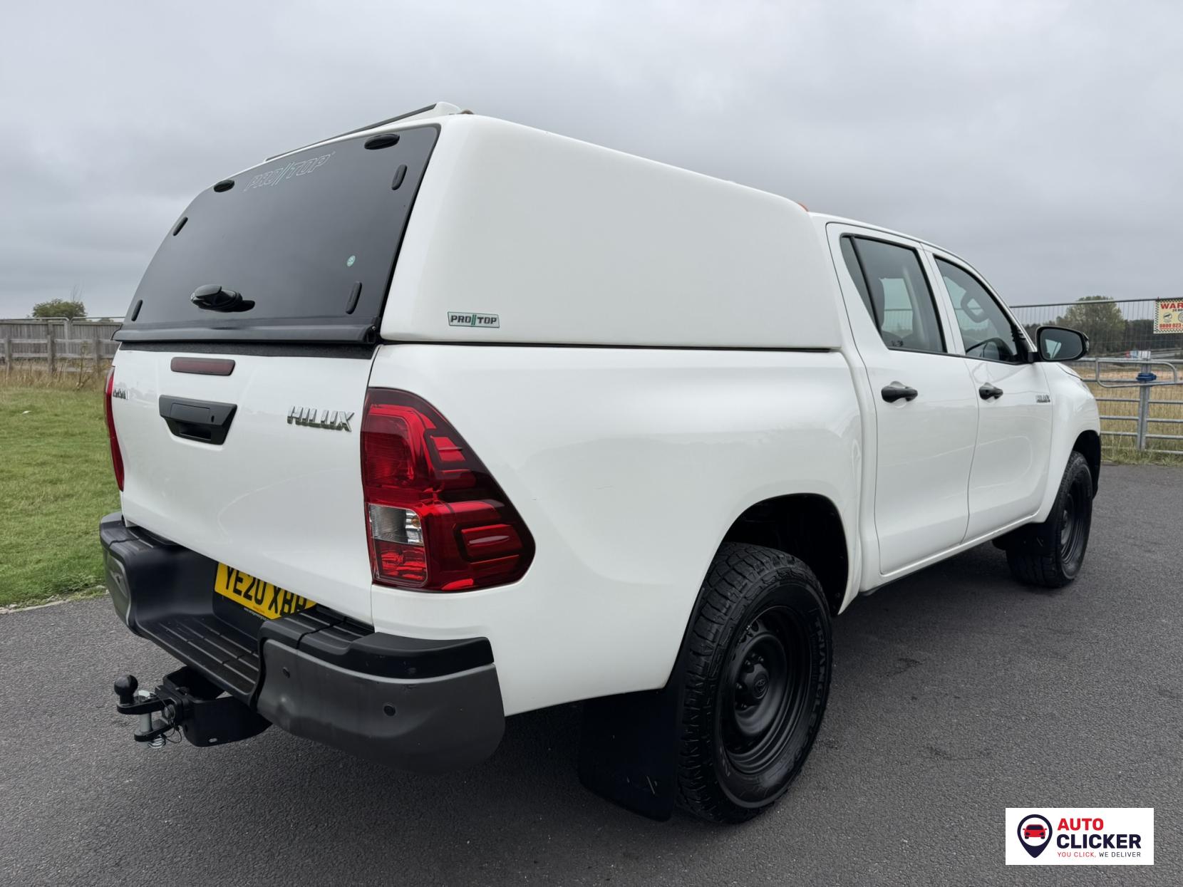 Toyota Hilux 2.4 D-4D Active Pickup Extended Cab 4dr Diesel Manual 4WD Euro 6 (3.5t) (150 ps)