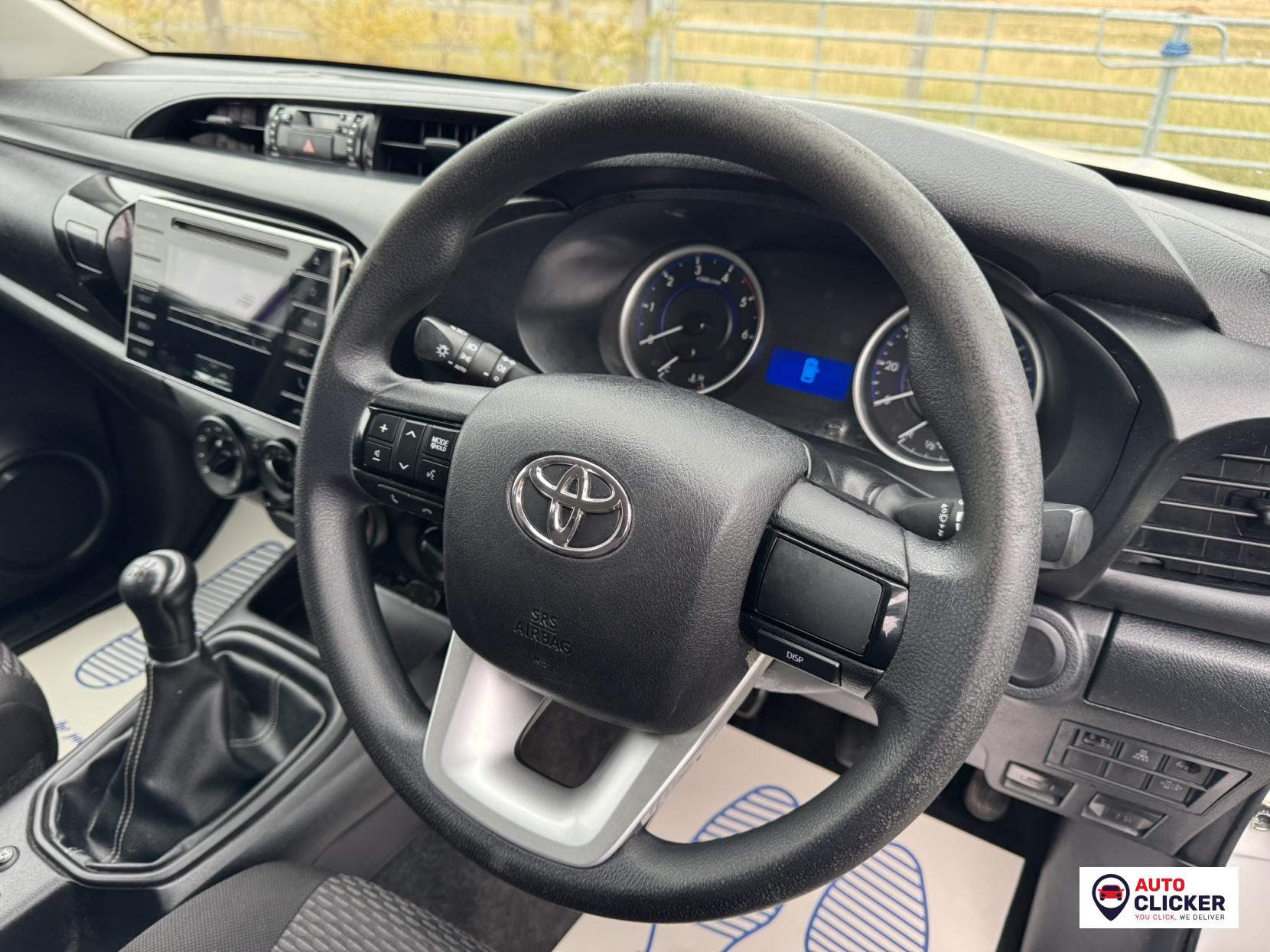 Toyota Hilux 2.4 D-4D Active Pickup Extended Cab 4dr Diesel Manual 4WD Euro 6 (3.5t) (150 ps)