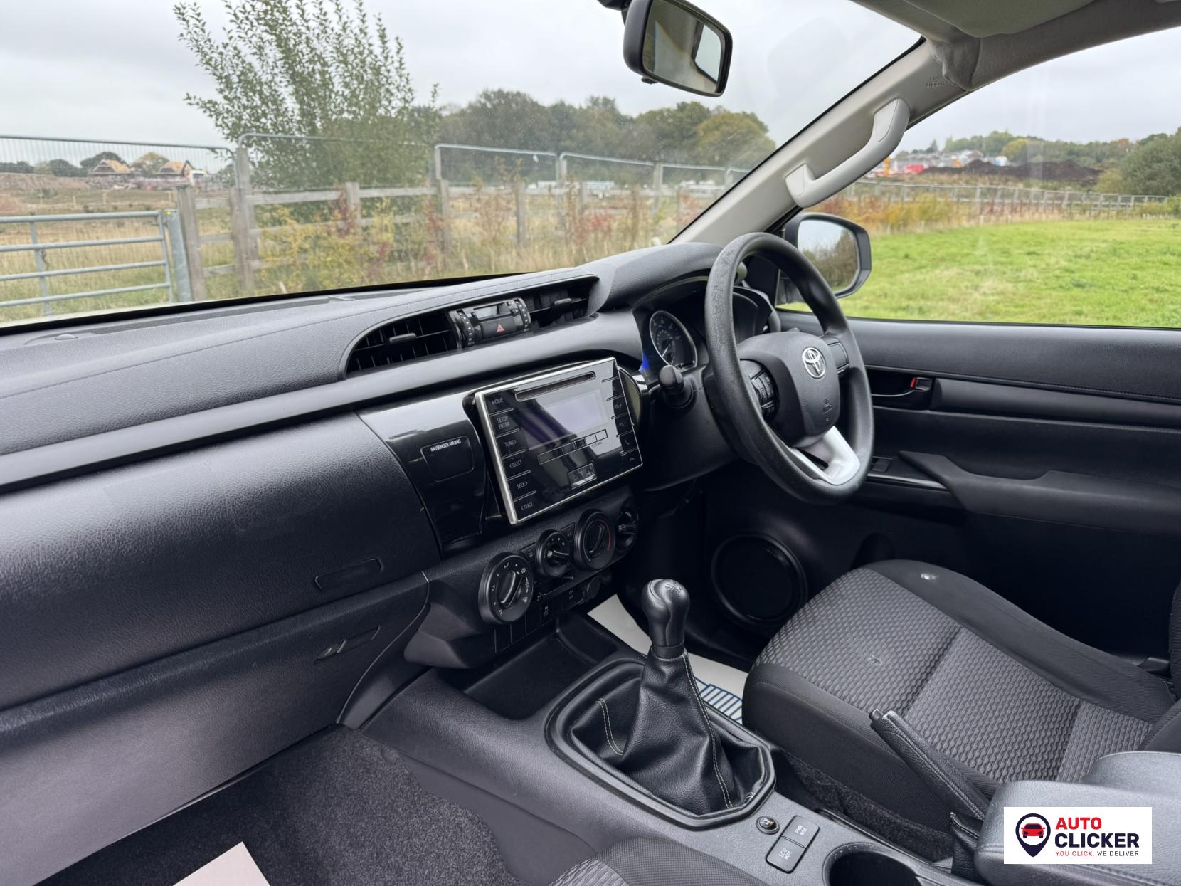 Toyota Hilux 2.4 D-4D Active Pickup Extended Cab 4dr Diesel Manual 4WD Euro 6 (3.5t) (150 ps)