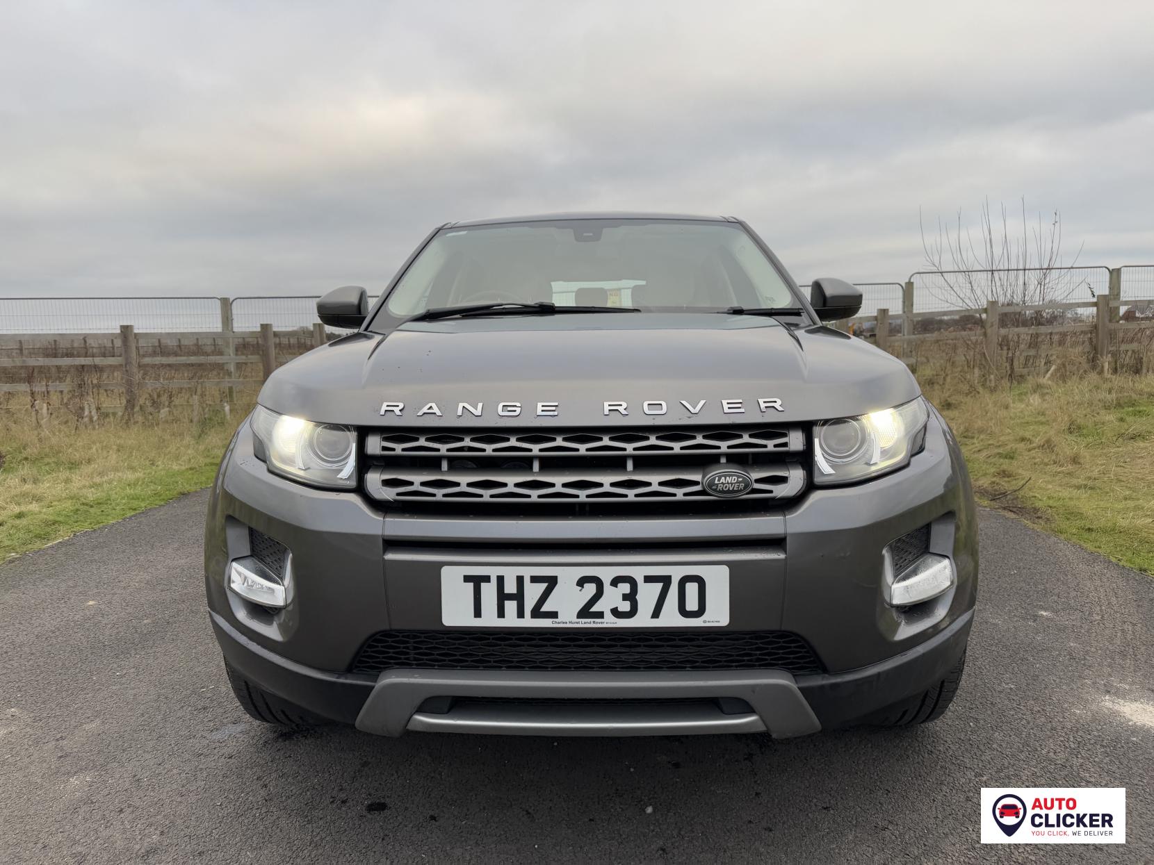 Land Rover Range Rover Evoque 2.2 SD4 Pure SUV 5dr Diesel Auto 4WD Euro 5 (s/s) (190 ps)