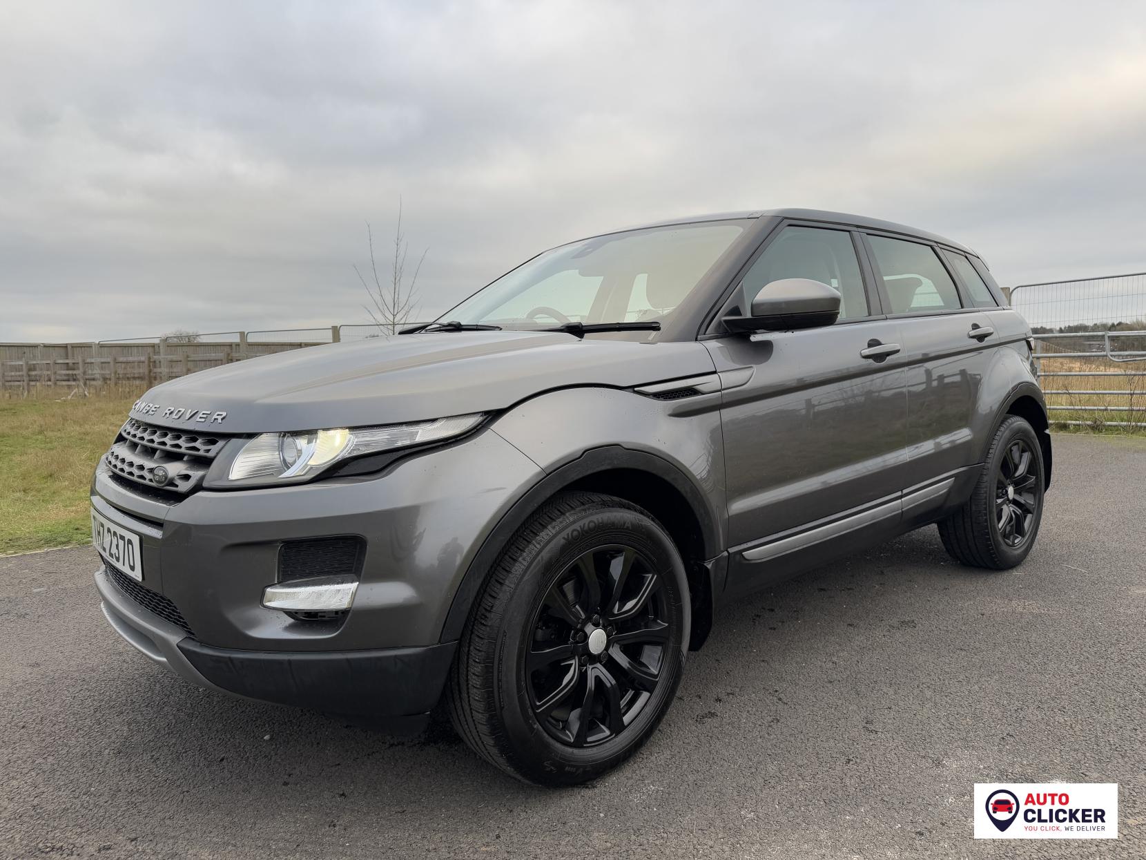 Land Rover Range Rover Evoque 2.2 SD4 Pure SUV 5dr Diesel Auto 4WD Euro 5 (s/s) (190 ps)