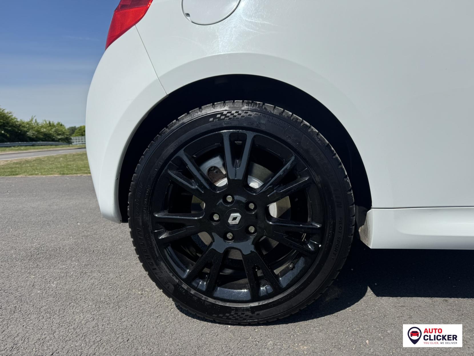 Renault Clio 2.0 Renaultsport Hatchback 3dr Petrol Manual Euro 5 (200 ps)