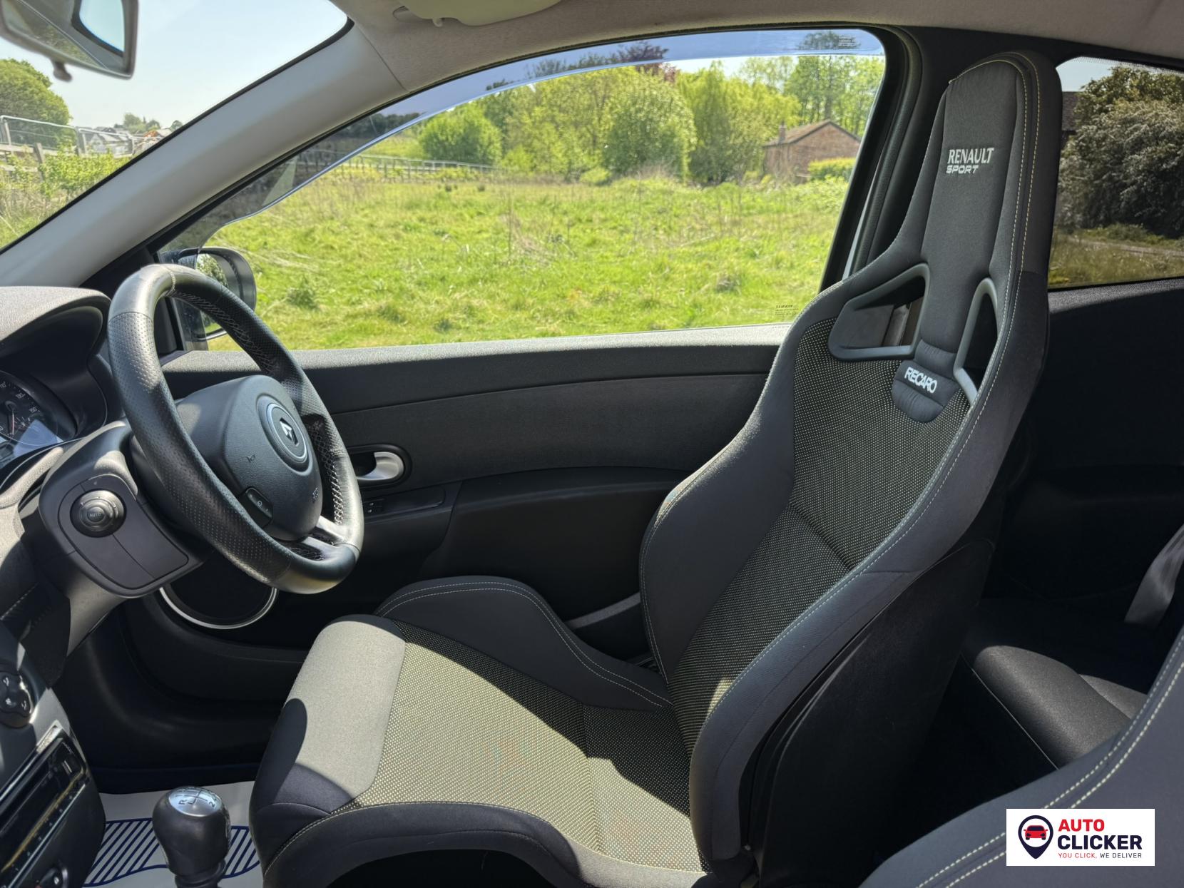 Renault Clio 2.0 Renaultsport Hatchback 3dr Petrol Manual Euro 5 (200 ps)