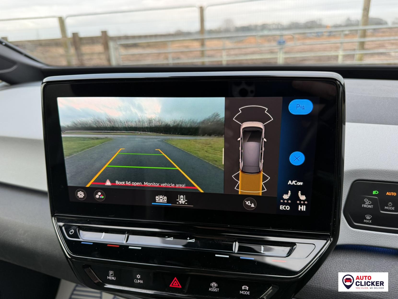 Volkswagen ID.3 Pro Performance 58kWh Family Hatchback 5dr Electric Auto (204 ps)