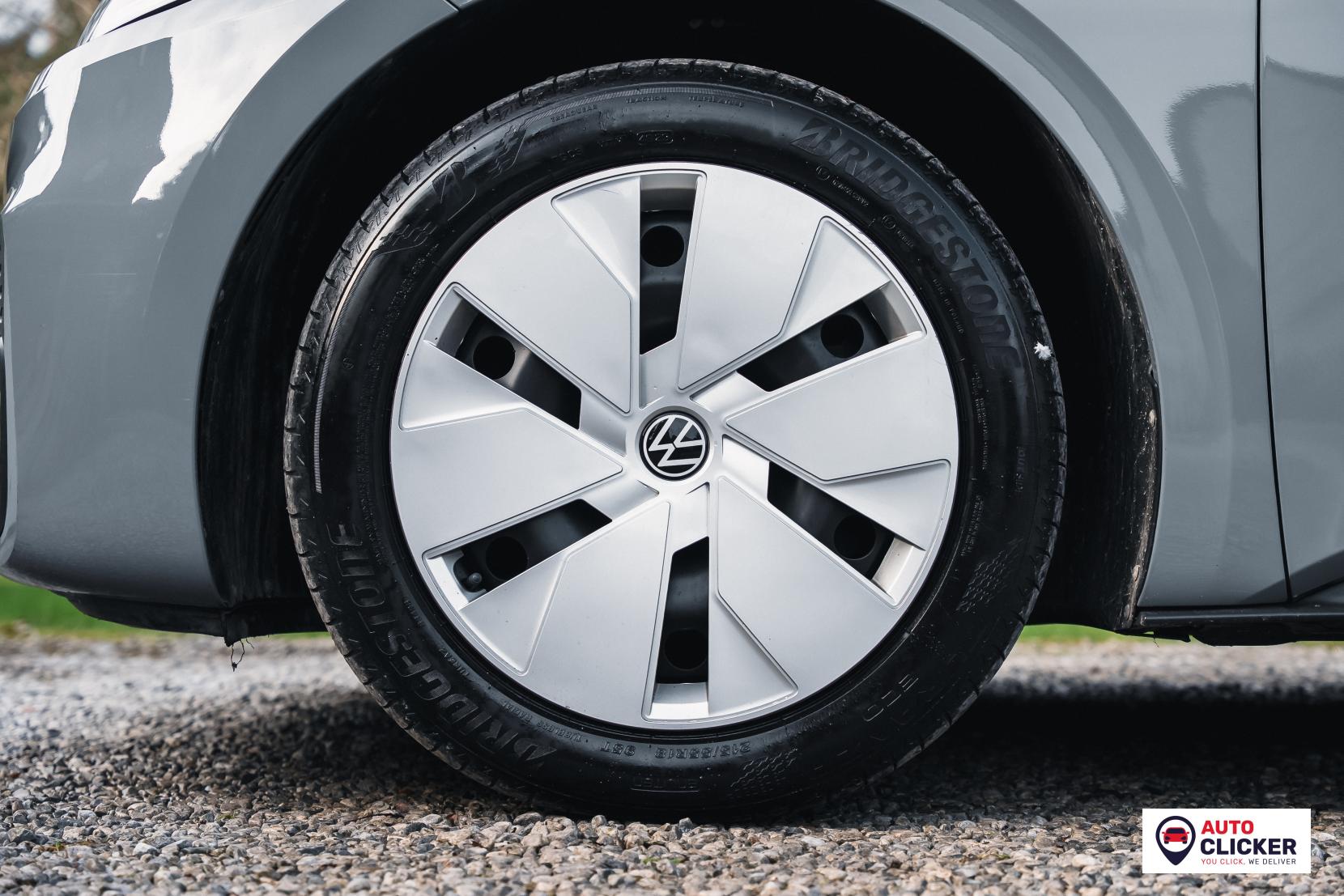 Volkswagen ID.3 Pro Performance 58kWh Family Hatchback 5dr Electric Auto (204 ps)