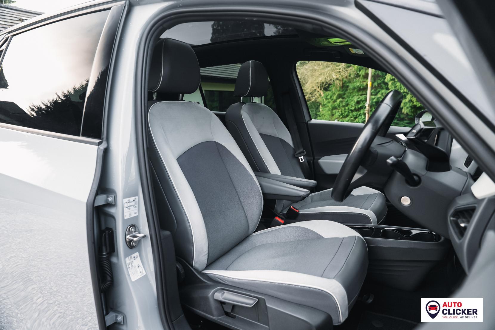 Volkswagen ID.3 Pro Performance 58kWh Family Hatchback 5dr Electric Auto (204 ps)