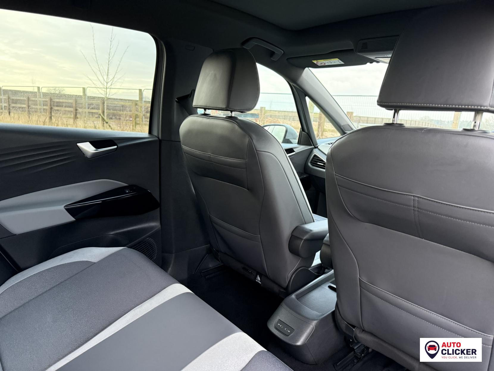 Volkswagen ID.3 Pro Performance 58kWh Family Hatchback 5dr Electric Auto (204 ps)