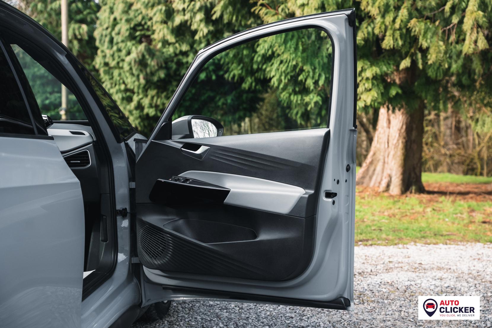 Volkswagen ID.3 Pro Performance 58kWh Family Hatchback 5dr Electric Auto (204 ps)