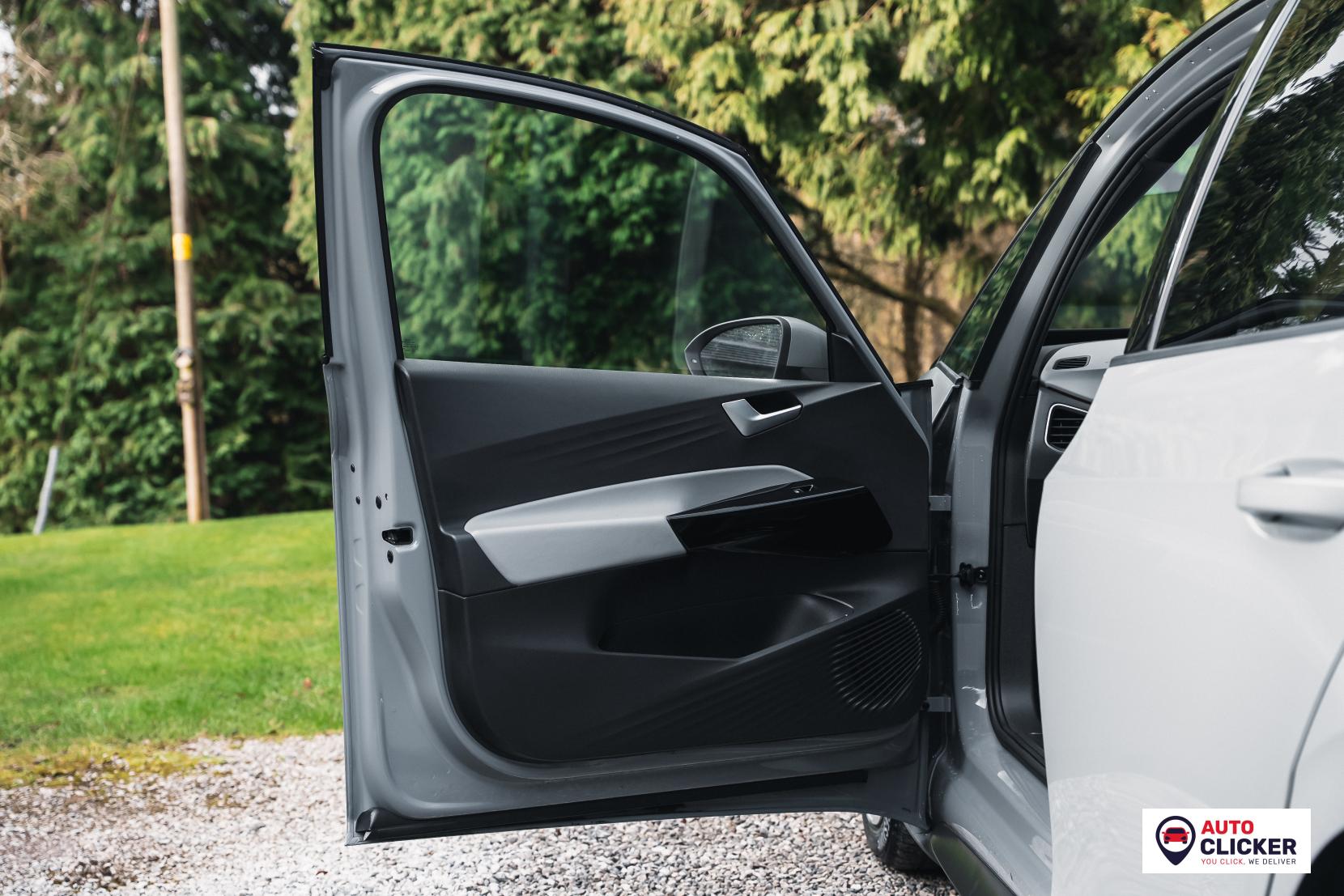 Volkswagen ID.3 Pro Performance 58kWh Family Hatchback 5dr Electric Auto (204 ps)