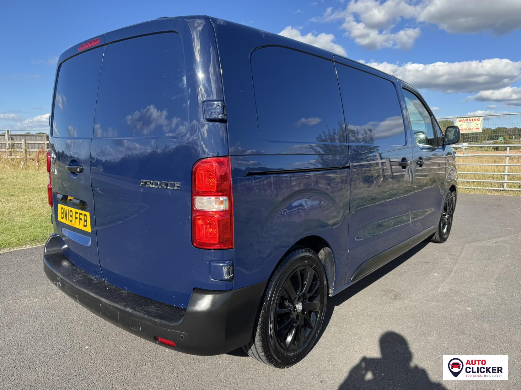 Toyota ProAce 1.6D Icon Medium Panel Van 6dr Diesel Manual MWB Euro 6 (s/s) (115 ps)