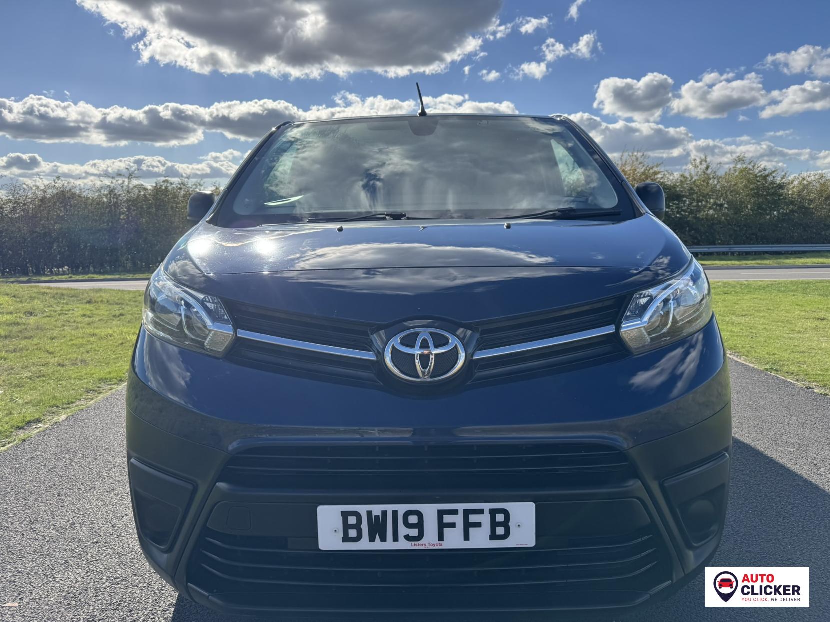 Toyota ProAce 1.6D Icon Medium Panel Van 6dr Diesel Manual MWB Euro 6 (s/s) (115 ps)