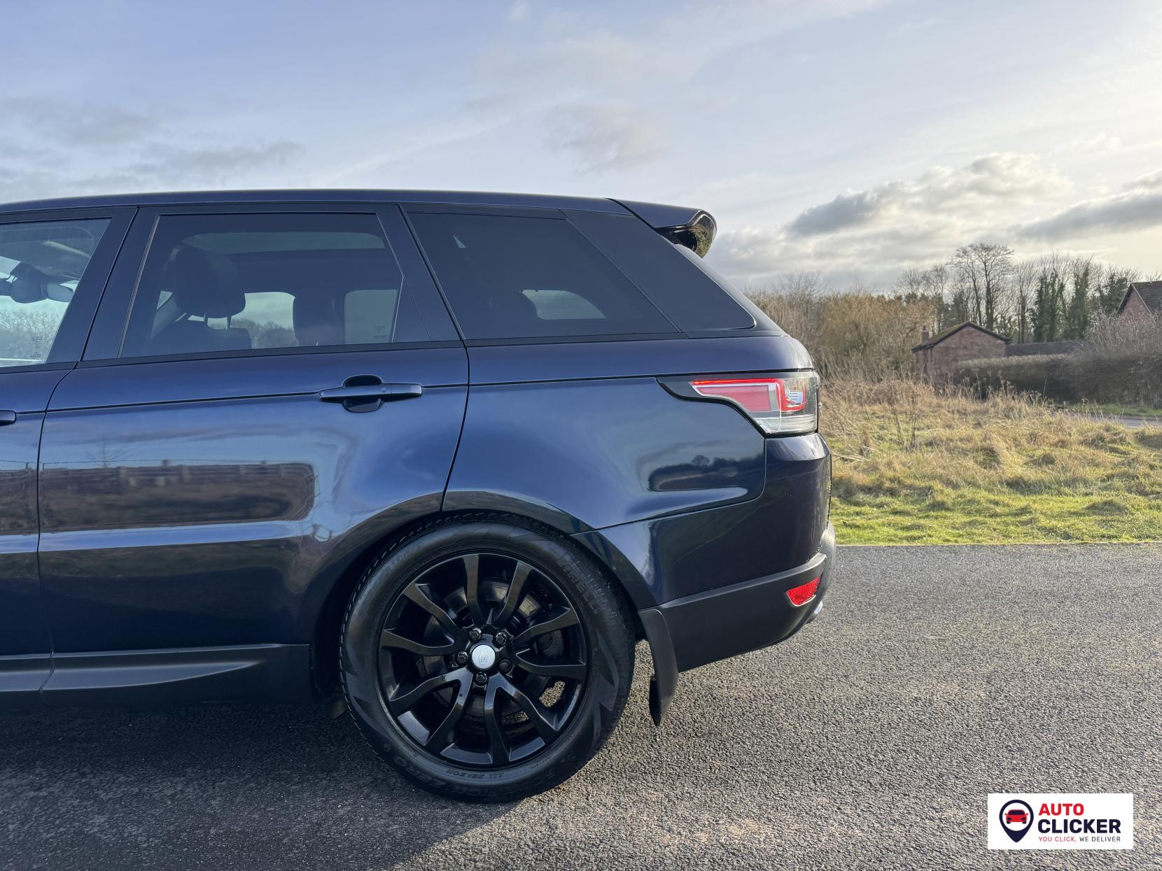 Land Rover Range Rover Sport 3.0 SD V6 HSE SUV 5dr Diesel Auto 4WD Euro 6 (s/s) (306 ps)