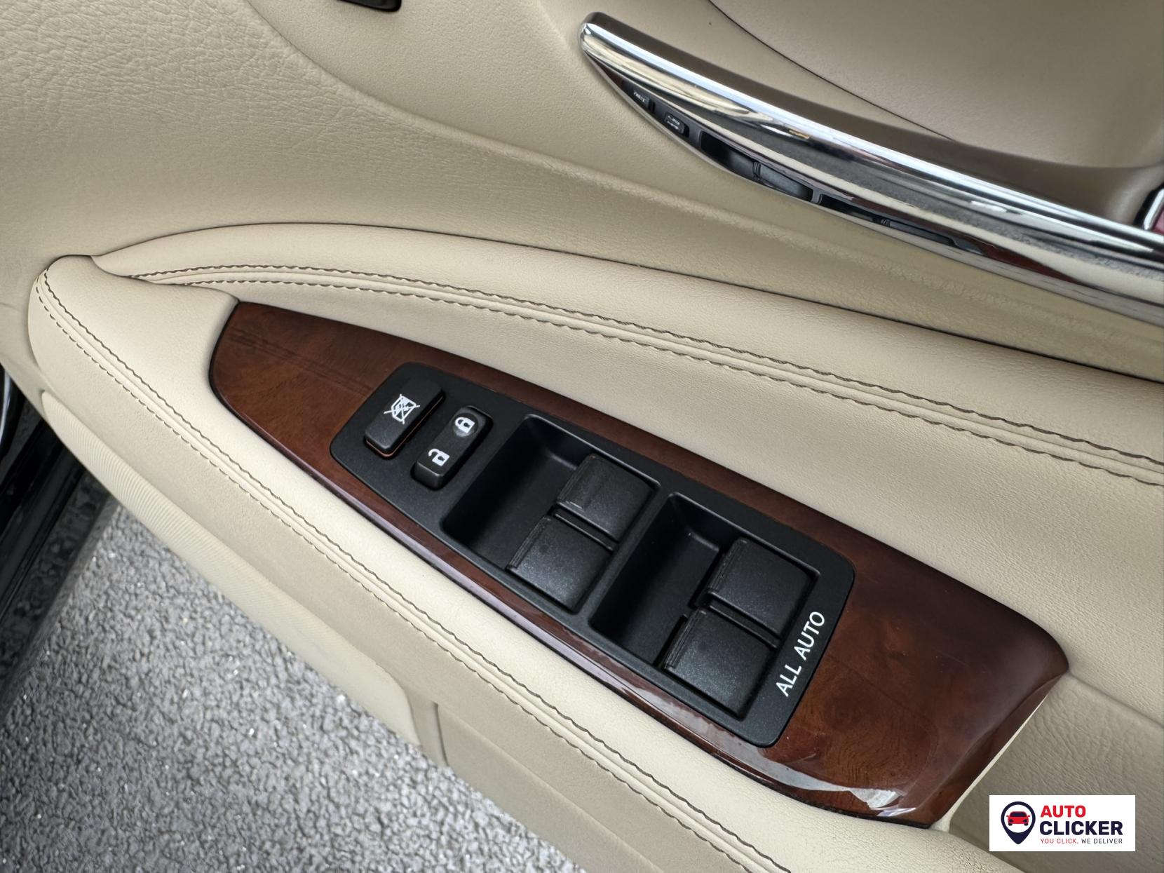 Lexus LS 4.6 460 V8 Luxury Saloon 4dr Petrol Auto Euro 5 (388 ps)