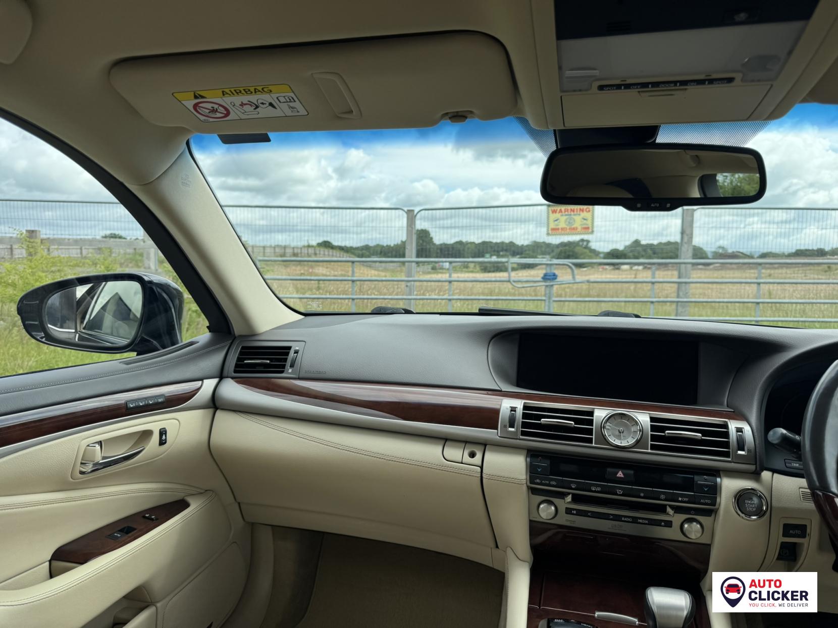 Lexus LS 4.6 460 V8 Luxury Saloon 4dr Petrol Auto Euro 5 (388 ps)