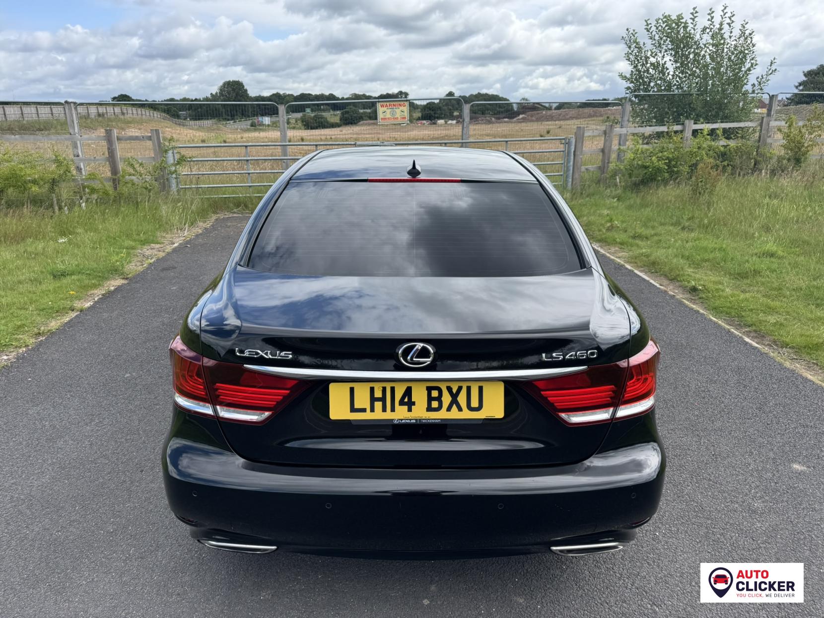 Lexus LS 4.6 460 V8 Luxury Saloon 4dr Petrol Auto Euro 5 (388 ps)