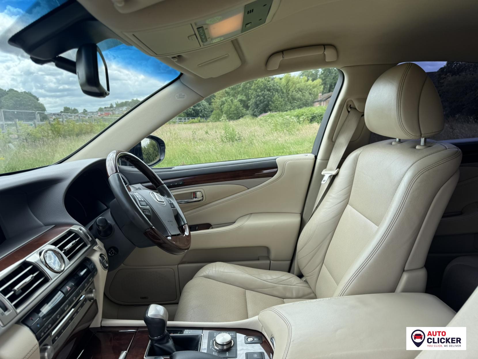 Lexus LS 4.6 460 V8 Luxury Saloon 4dr Petrol Auto Euro 5 (388 ps)