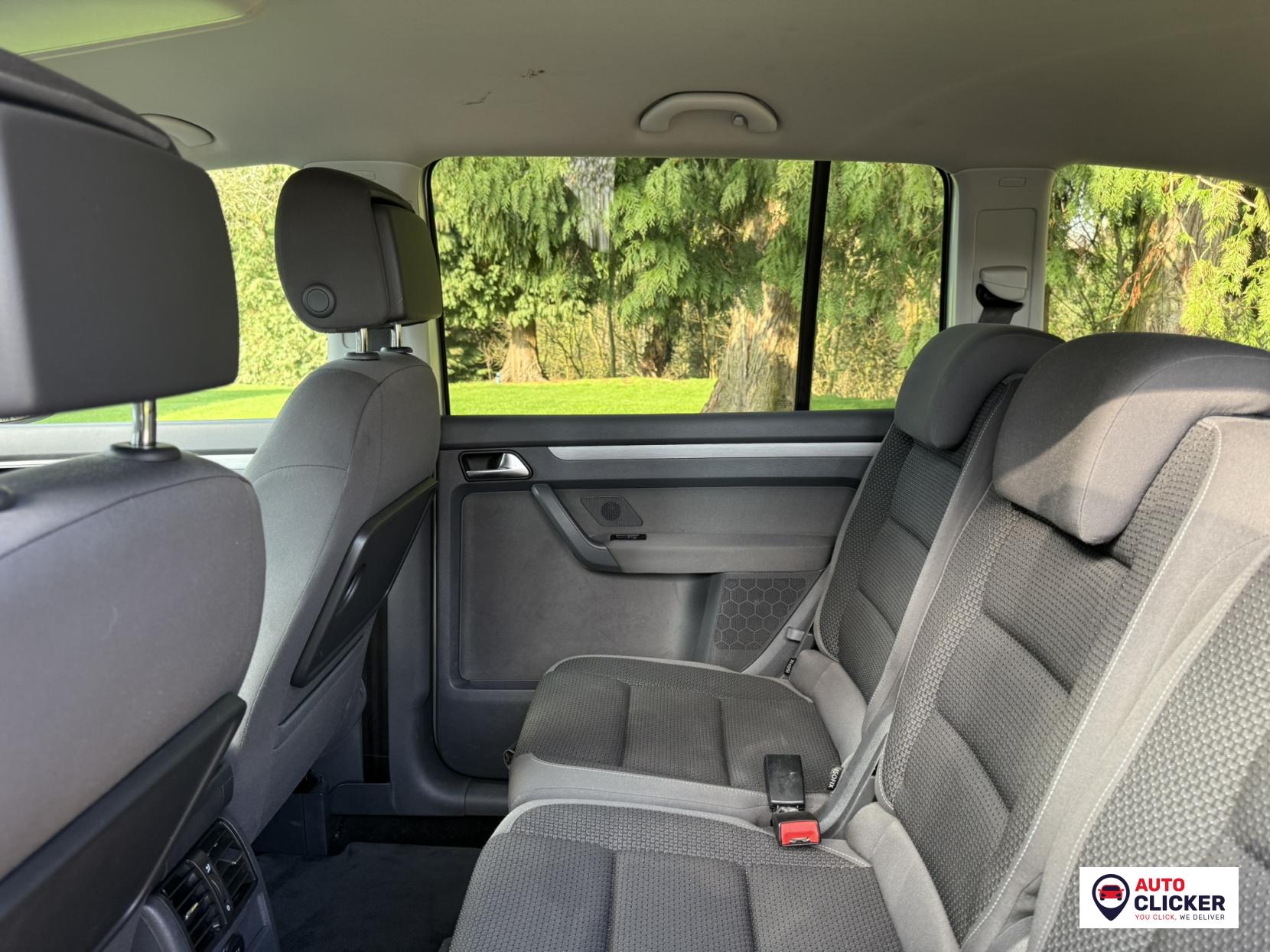 Volkswagen Touran 2.0 TDI SE MPV 5dr Diesel DSG Euro 5 (140 ps)