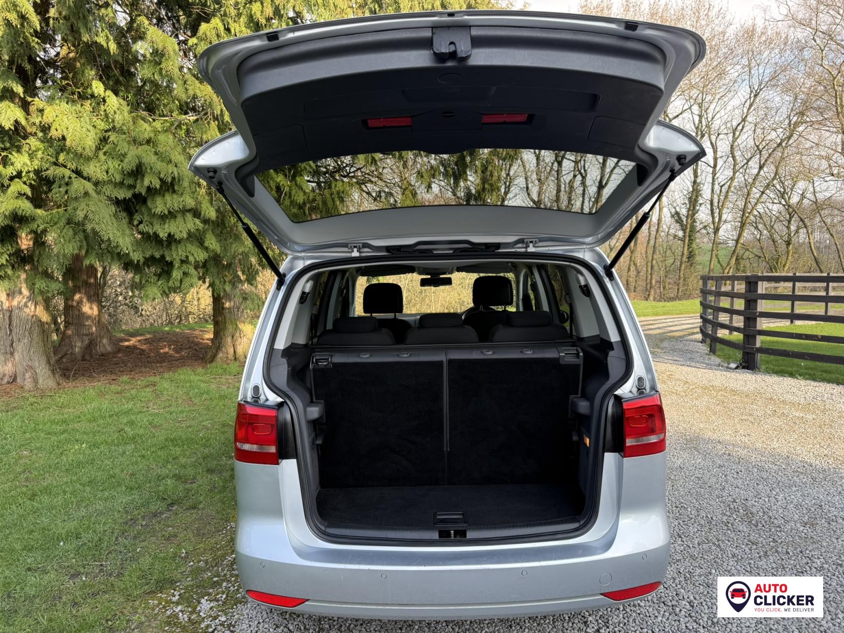 Volkswagen Touran 2.0 TDI SE MPV 5dr Diesel DSG Euro 5 (140 ps)