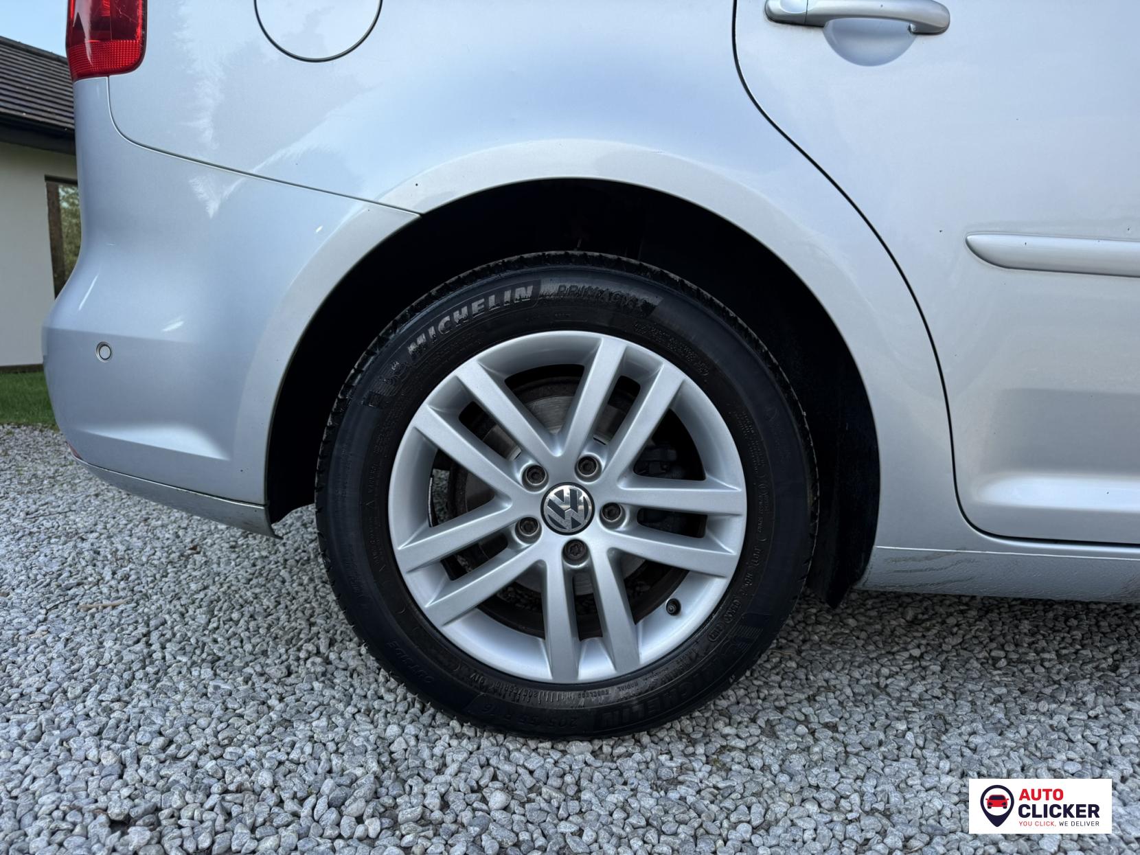 Volkswagen Touran 2.0 TDI SE MPV 5dr Diesel DSG Euro 5 (140 ps)