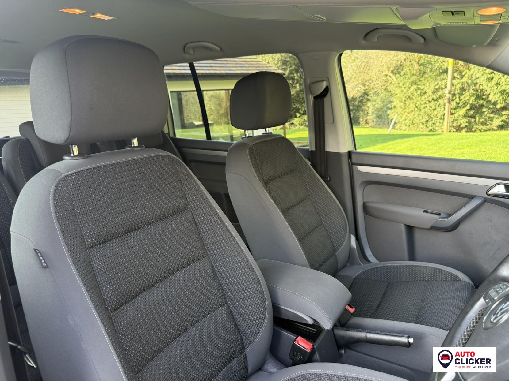 Volkswagen Touran 2.0 TDI SE MPV 5dr Diesel DSG Euro 5 (140 ps)