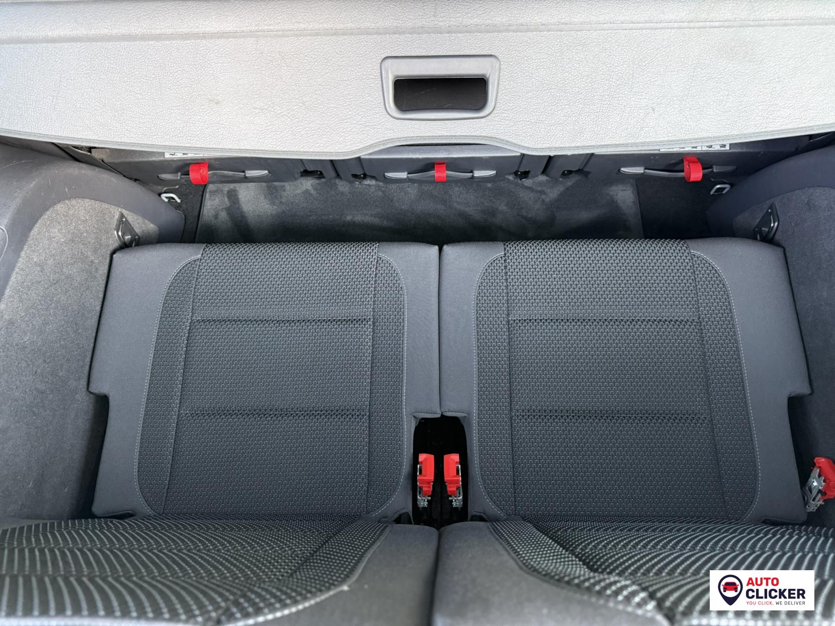 Volkswagen Touran 2.0 TDI SE MPV 5dr Diesel DSG Euro 5 (140 ps)