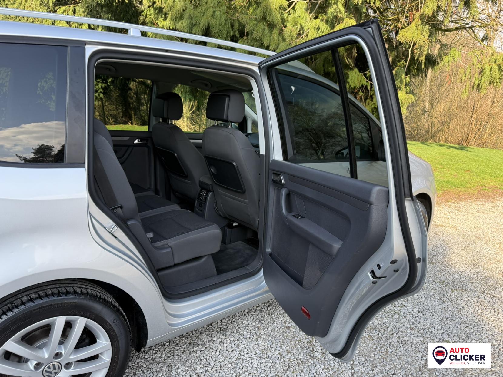 Volkswagen Touran 2.0 TDI SE MPV 5dr Diesel DSG Euro 5 (140 ps)