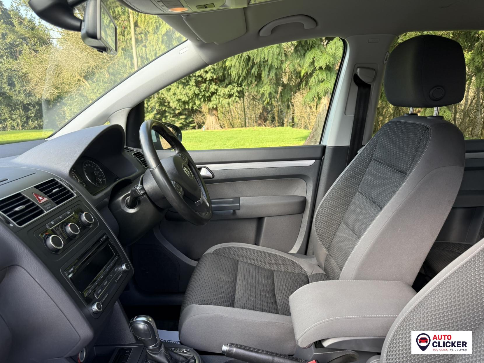 Volkswagen Touran 2.0 TDI SE MPV 5dr Diesel DSG Euro 5 (140 ps)