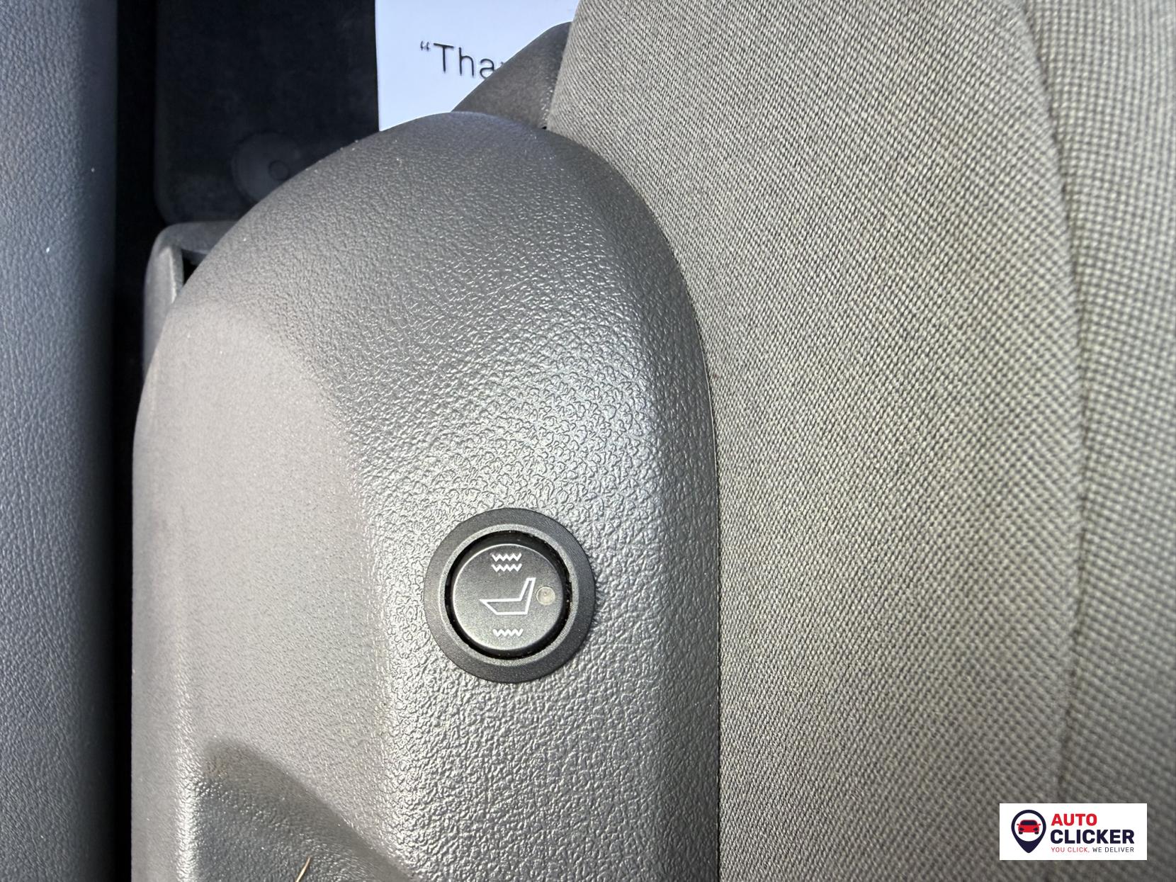 Volkswagen Touran 2.0 TDI SE MPV 5dr Diesel DSG Euro 5 (140 ps)