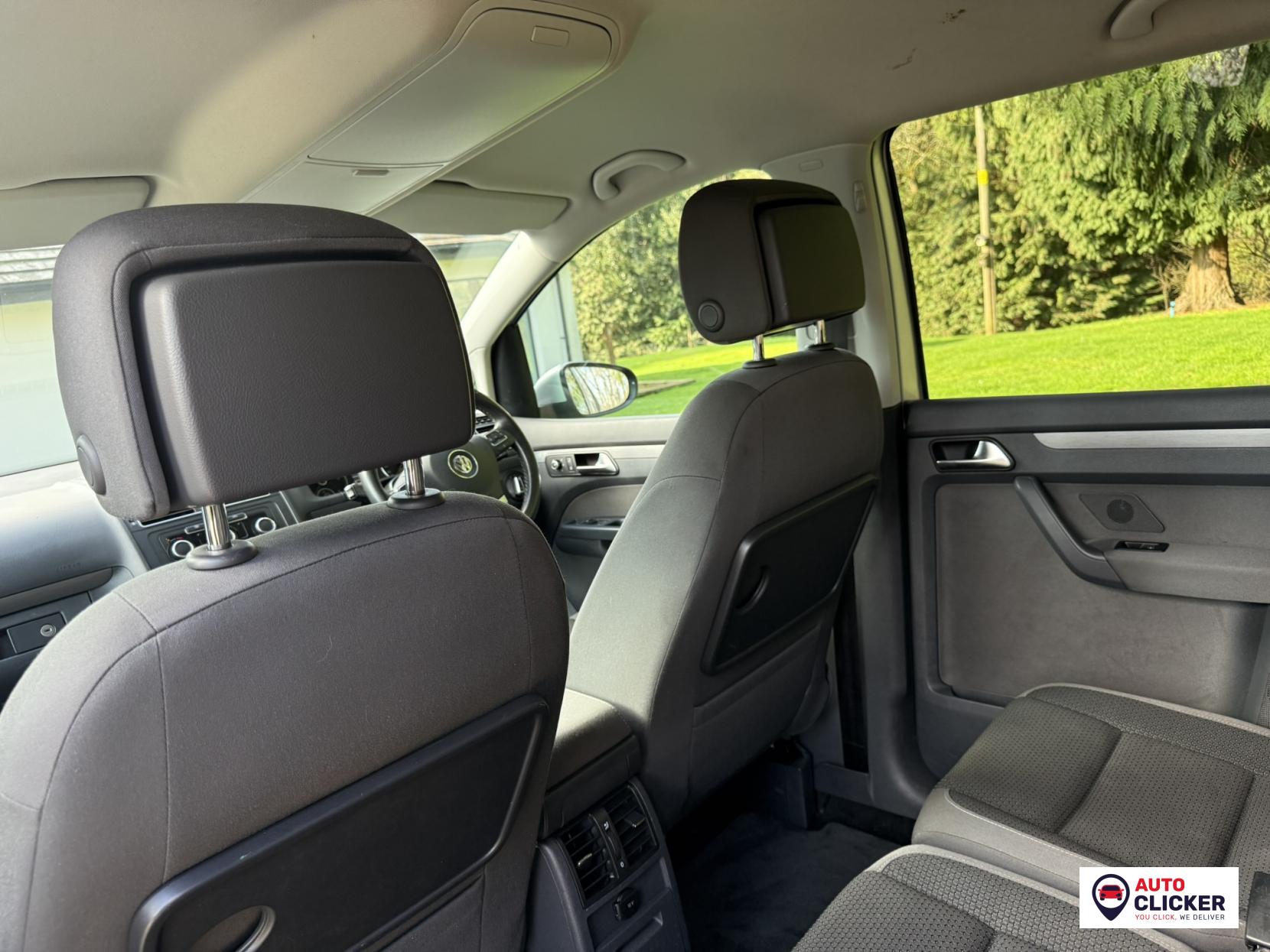 Volkswagen Touran 2.0 TDI SE MPV 5dr Diesel DSG Euro 5 (140 ps)