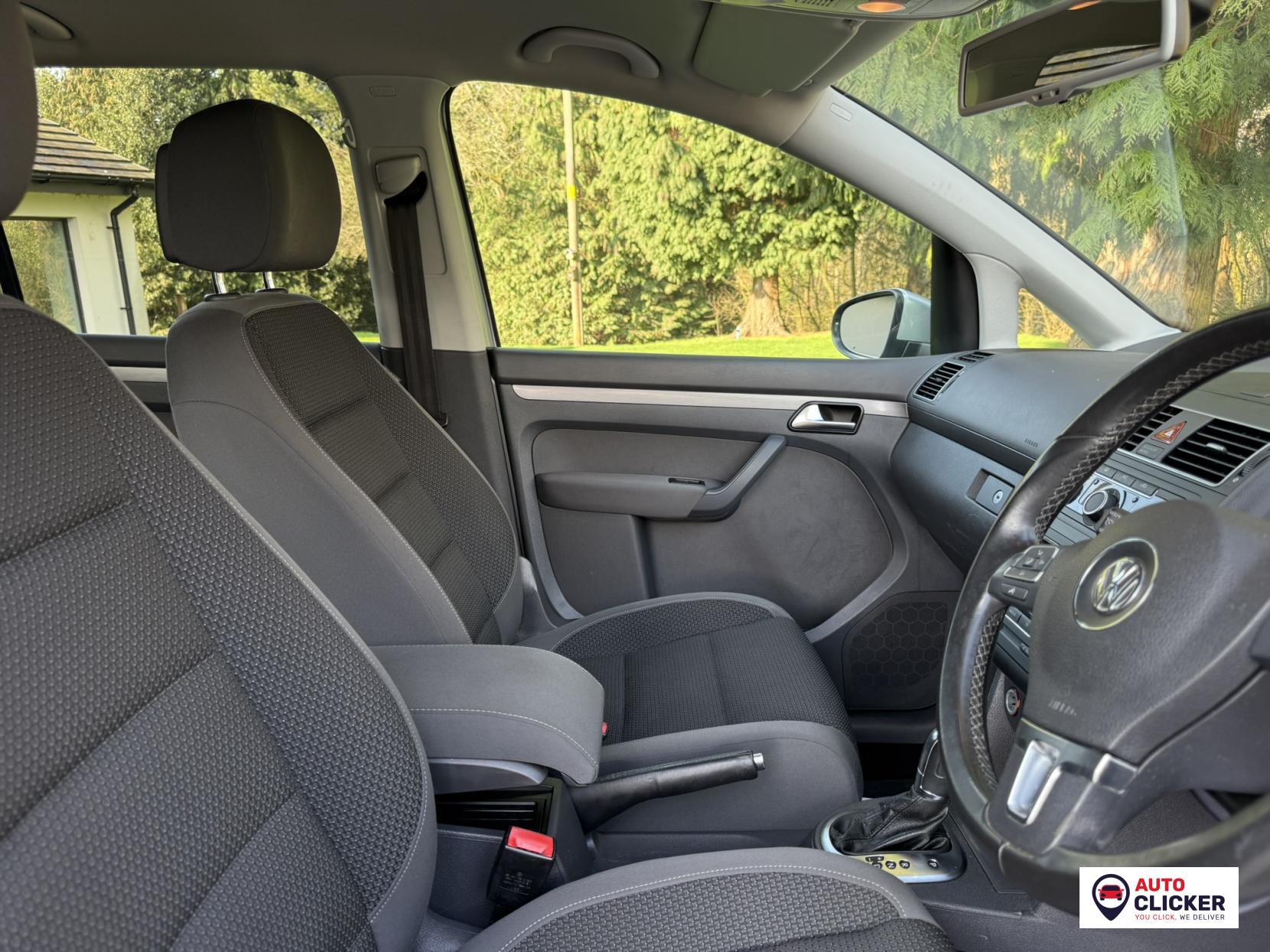 Volkswagen Touran 2.0 TDI SE MPV 5dr Diesel DSG Euro 5 (140 ps)