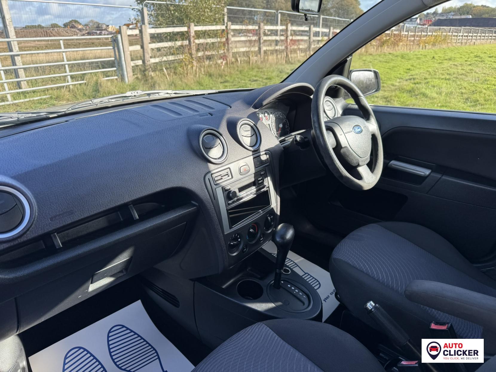 Ford Fusion 1.6 Zetec Climate Hatchback 5dr Petrol Automatic (181 g/km, 99 bhp)