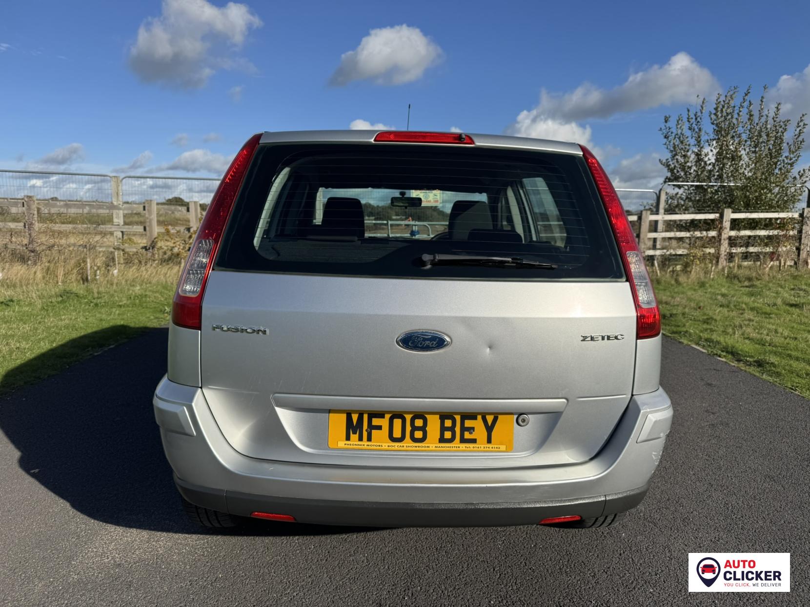 Ford Fusion 1.6 Zetec Climate Hatchback 5dr Petrol Automatic (181 g/km, 99 bhp)