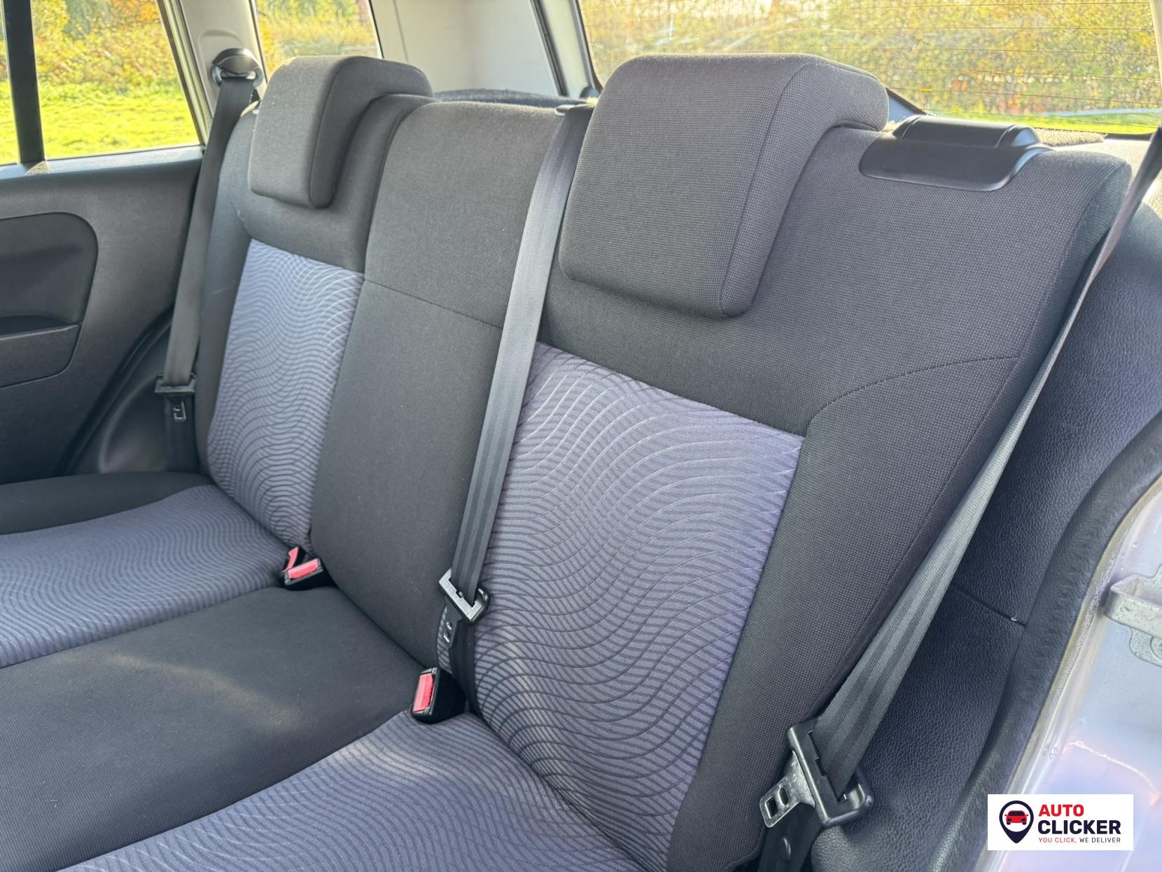 Ford Fusion 1.6 Zetec Climate Hatchback 5dr Petrol Automatic (181 g/km, 99 bhp)