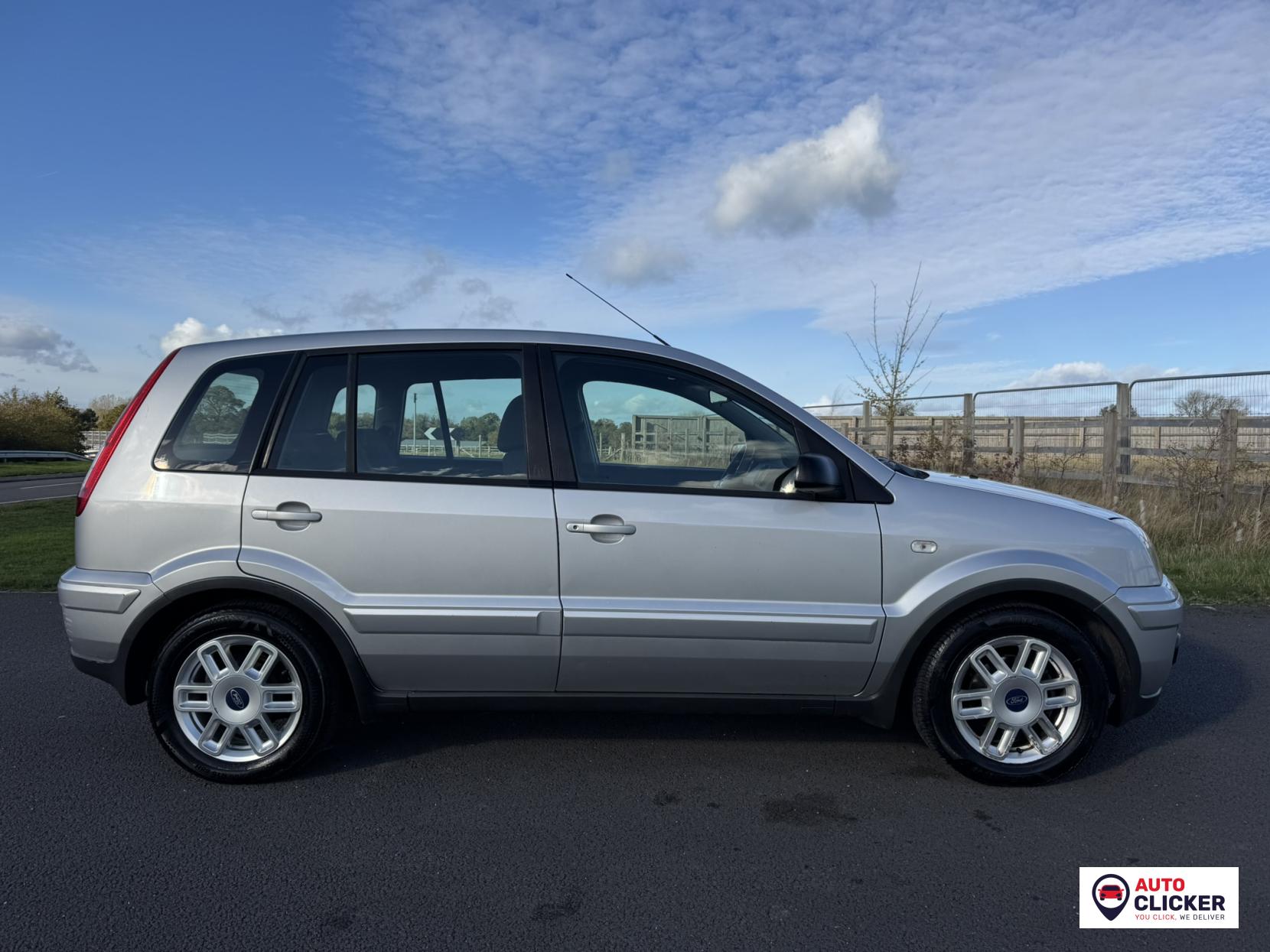 Ford Fusion 1.6 Zetec Climate Hatchback 5dr Petrol Automatic (181 g/km, 99 bhp)