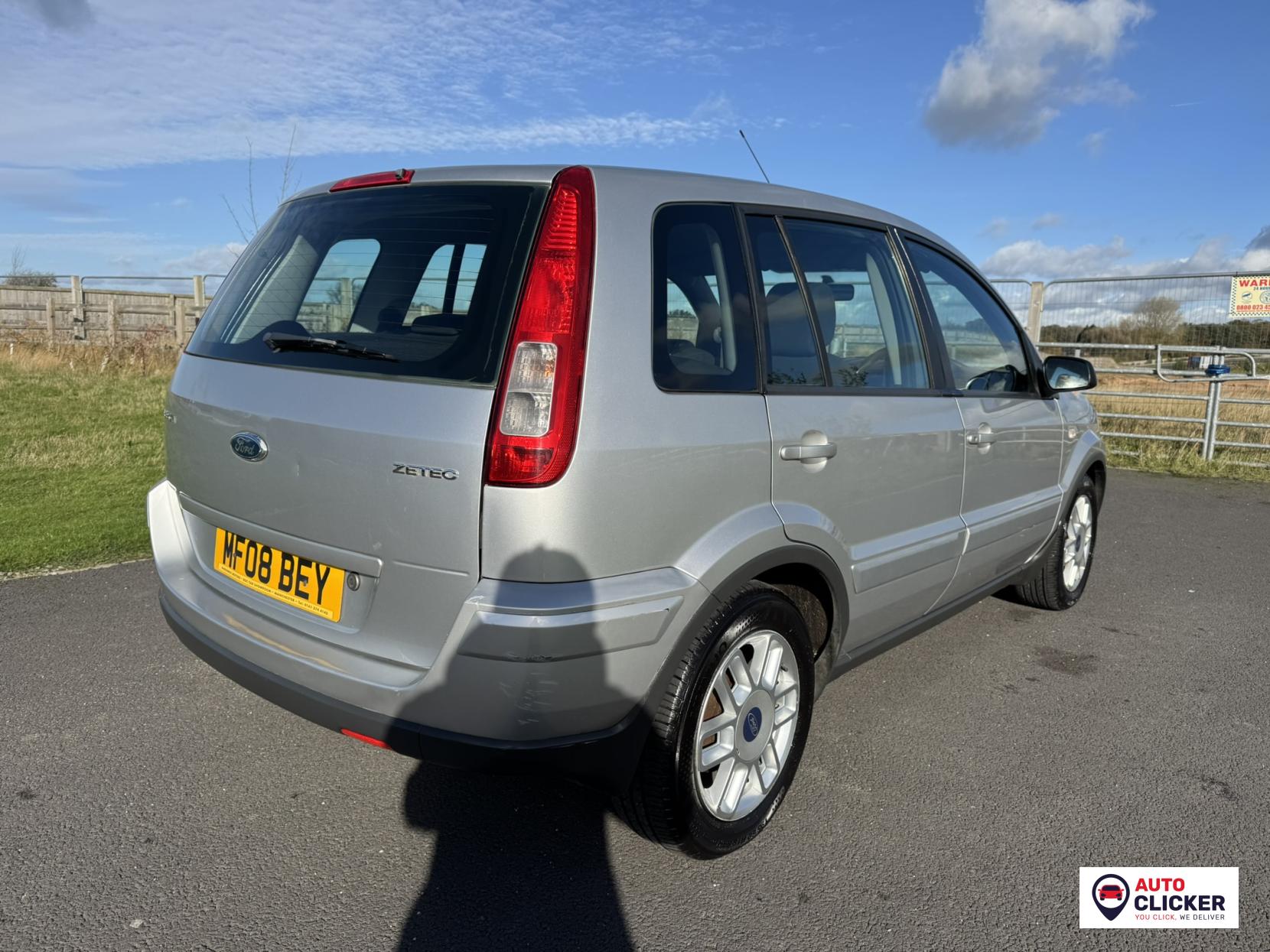 Ford Fusion 1.6 Zetec Climate Hatchback 5dr Petrol Automatic (181 g/km, 99 bhp)