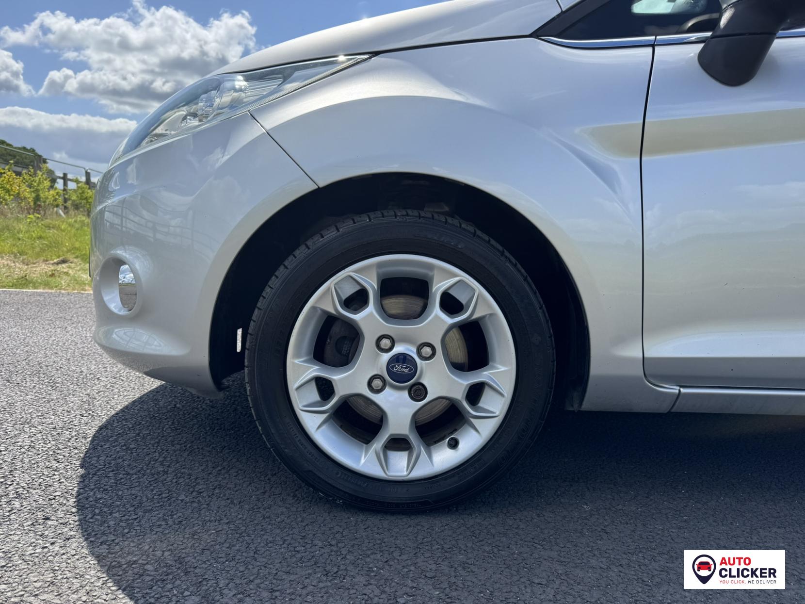 Ford Fiesta 1.25 Zetec Hatchback 3dr Petrol Manual (129 g/km, 81 bhp)