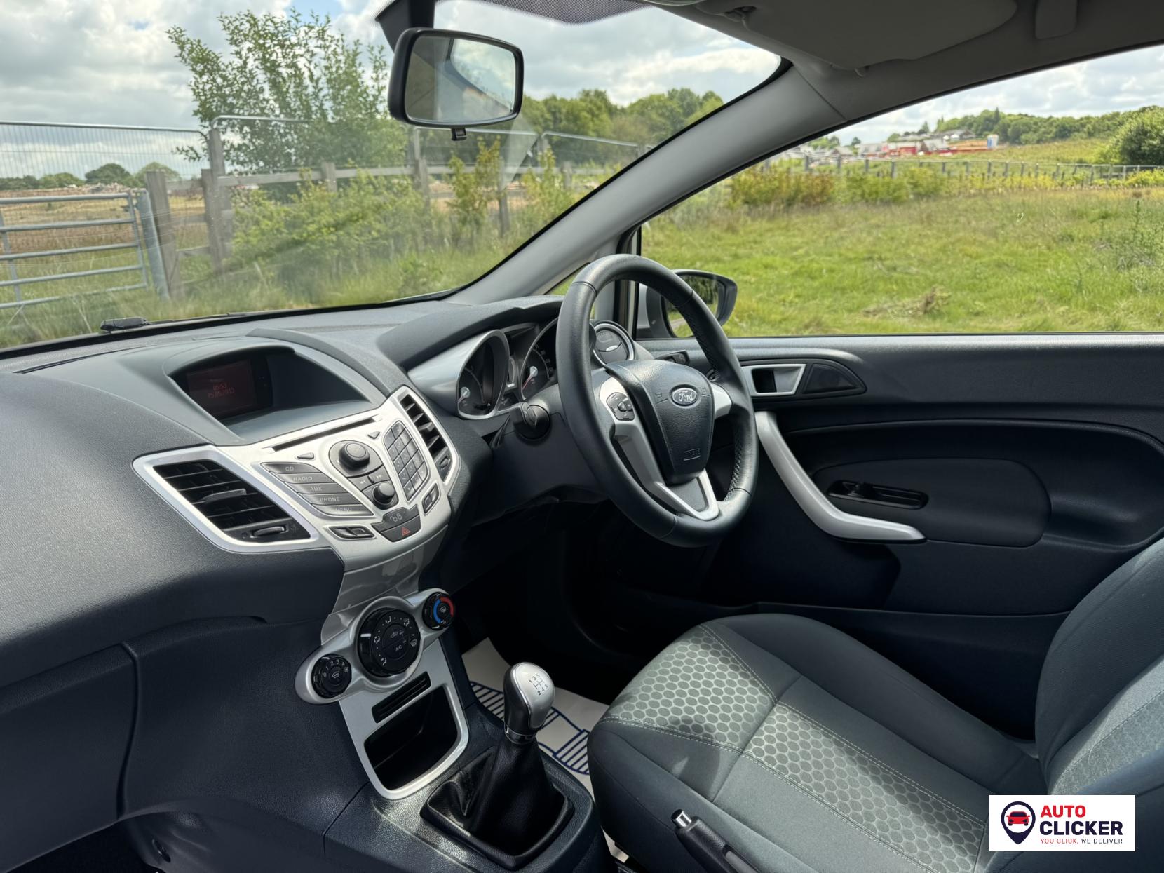 Ford Fiesta 1.25 Zetec Hatchback 3dr Petrol Manual (129 g/km, 81 bhp)
