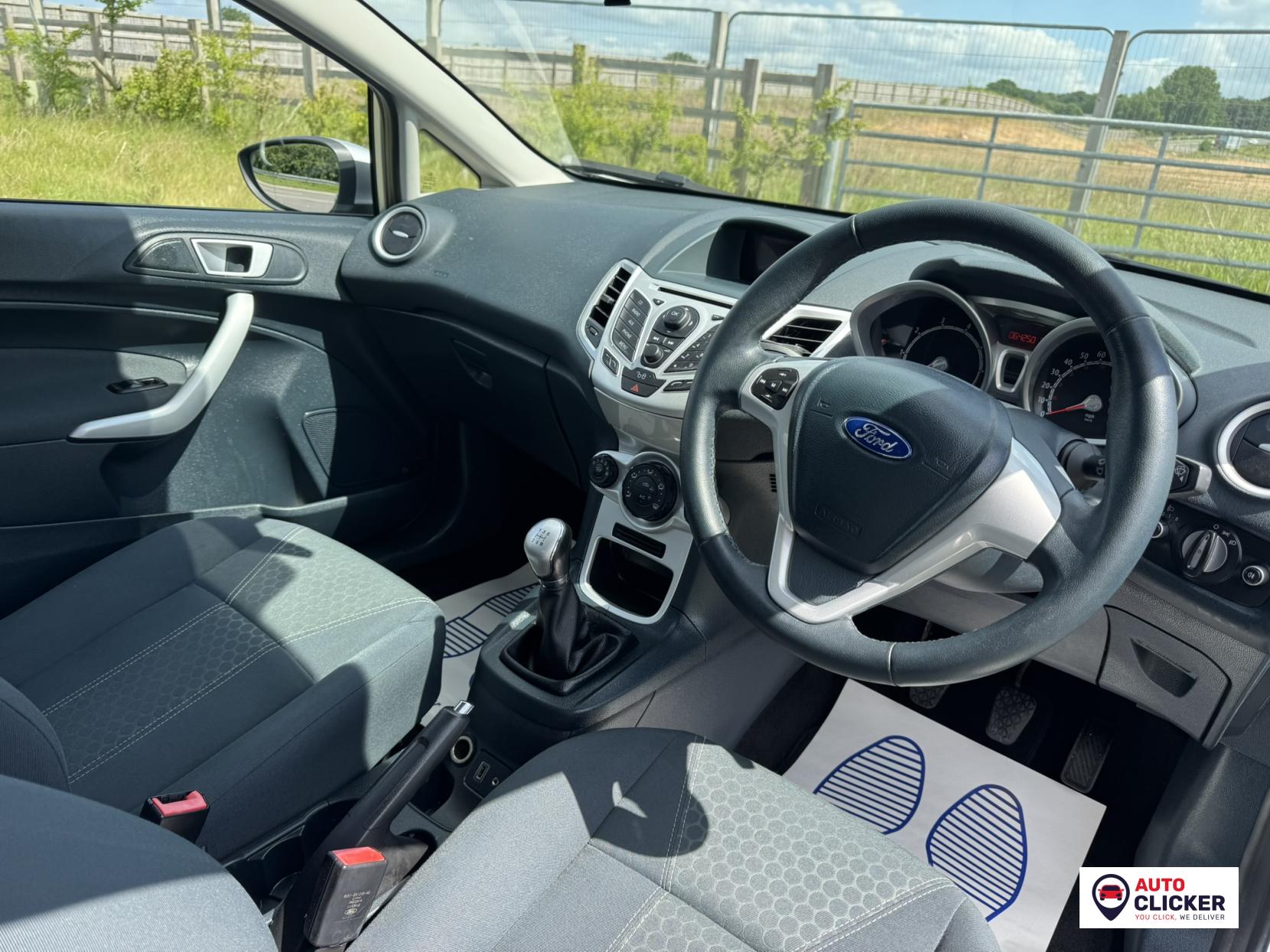 Ford Fiesta 1.25 Zetec Hatchback 3dr Petrol Manual (129 g/km, 81 bhp)