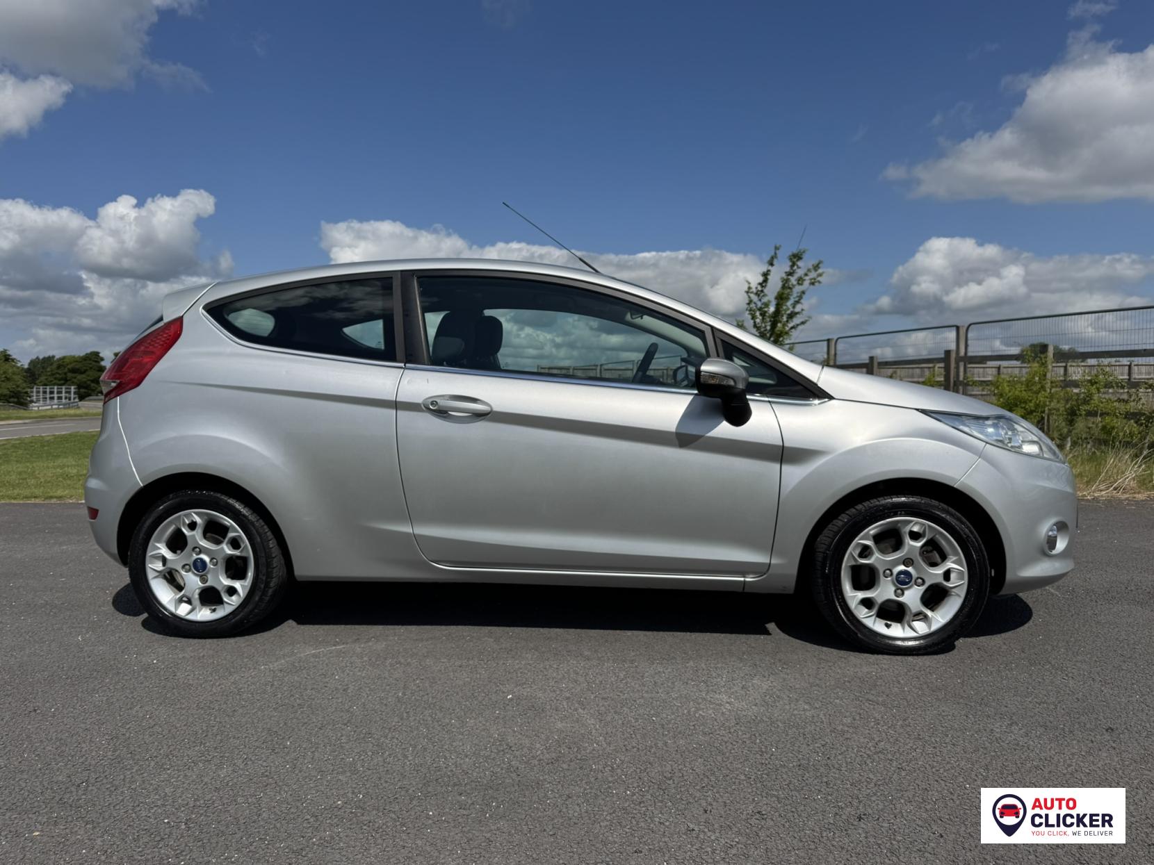 Ford Fiesta 1.25 Zetec Hatchback 3dr Petrol Manual (129 g/km, 81 bhp)