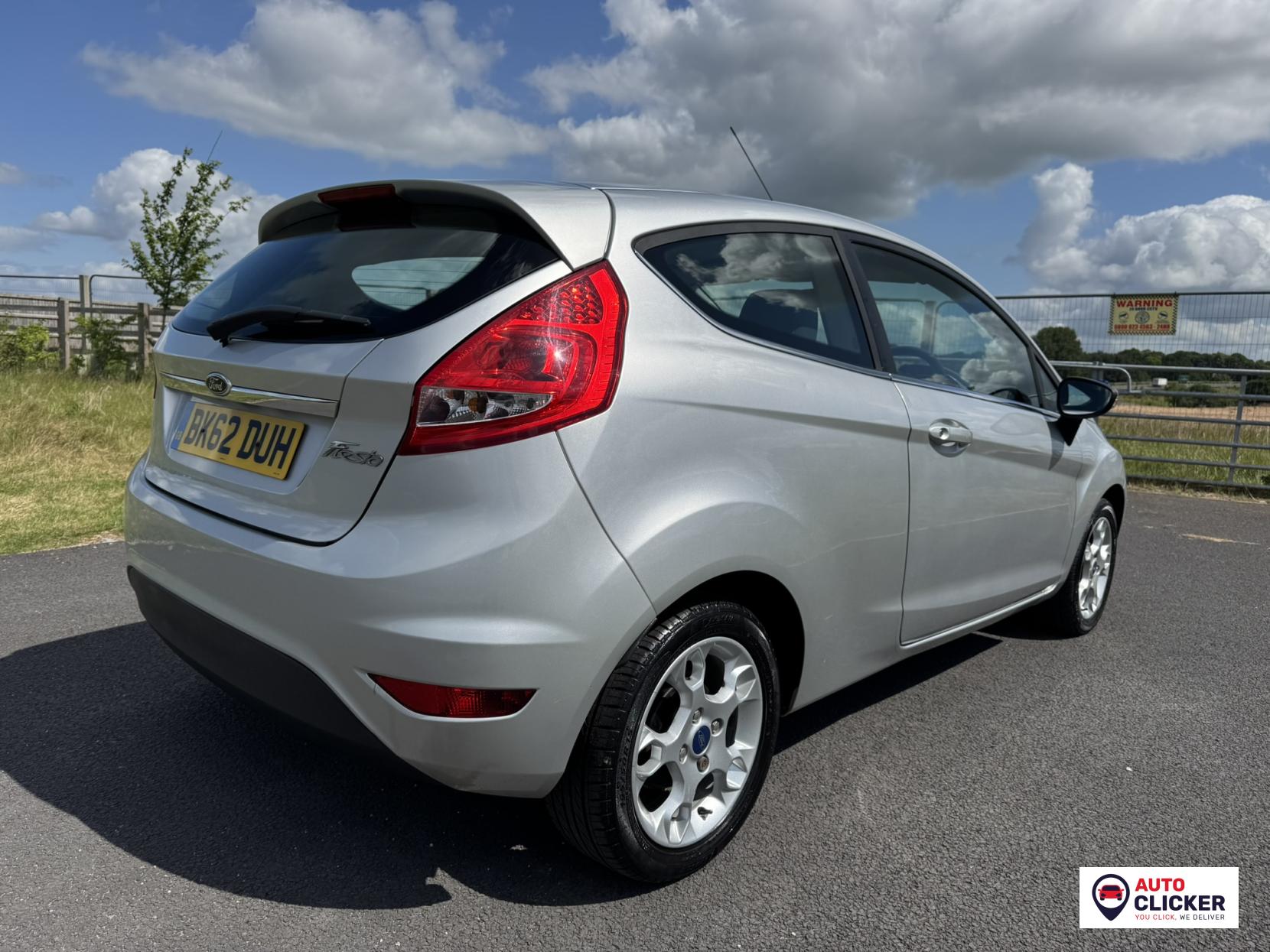 Ford Fiesta 1.25 Zetec Hatchback 3dr Petrol Manual (129 g/km, 81 bhp)