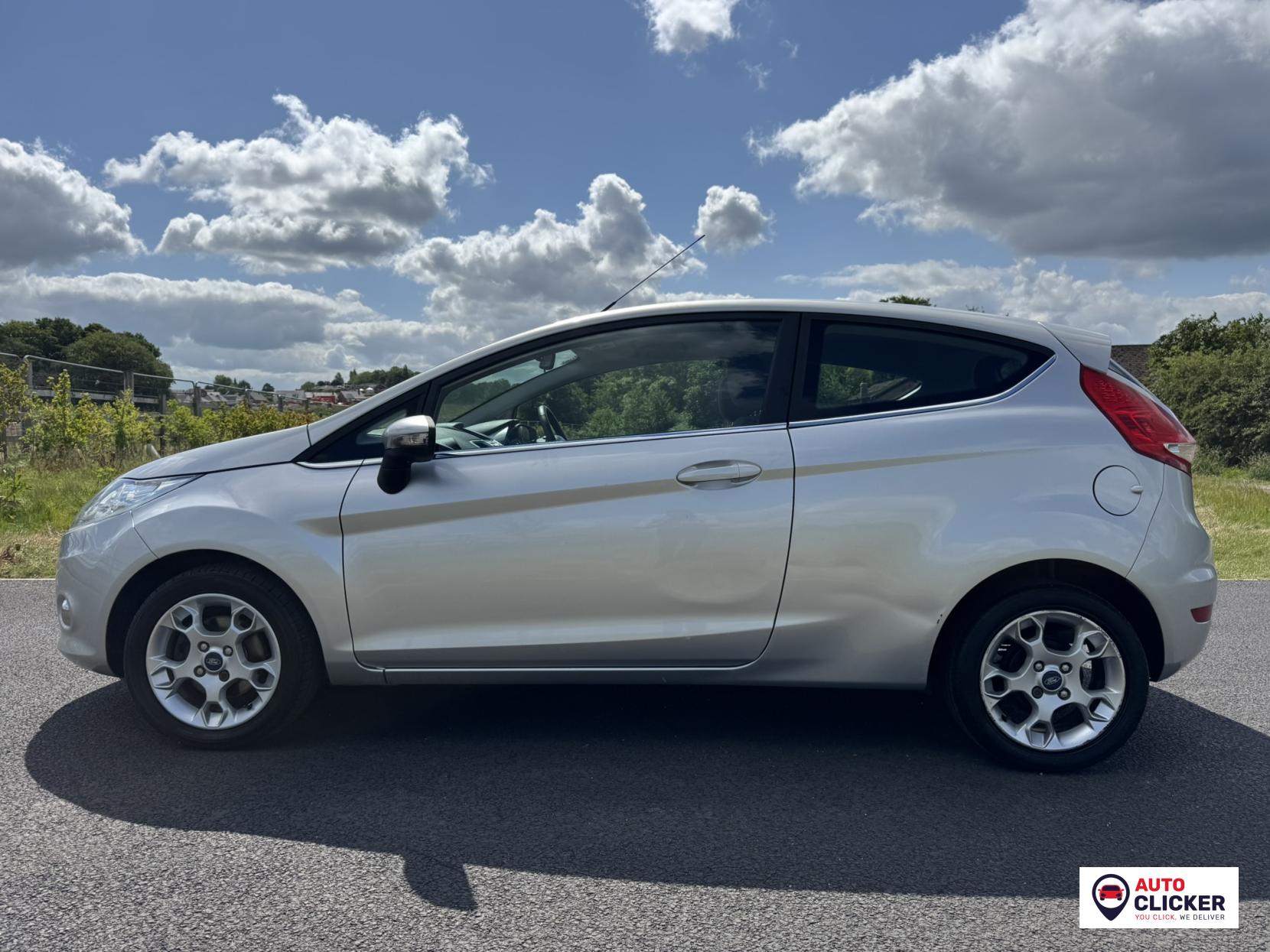 Ford Fiesta 1.25 Zetec Hatchback 3dr Petrol Manual (129 g/km, 81 bhp)