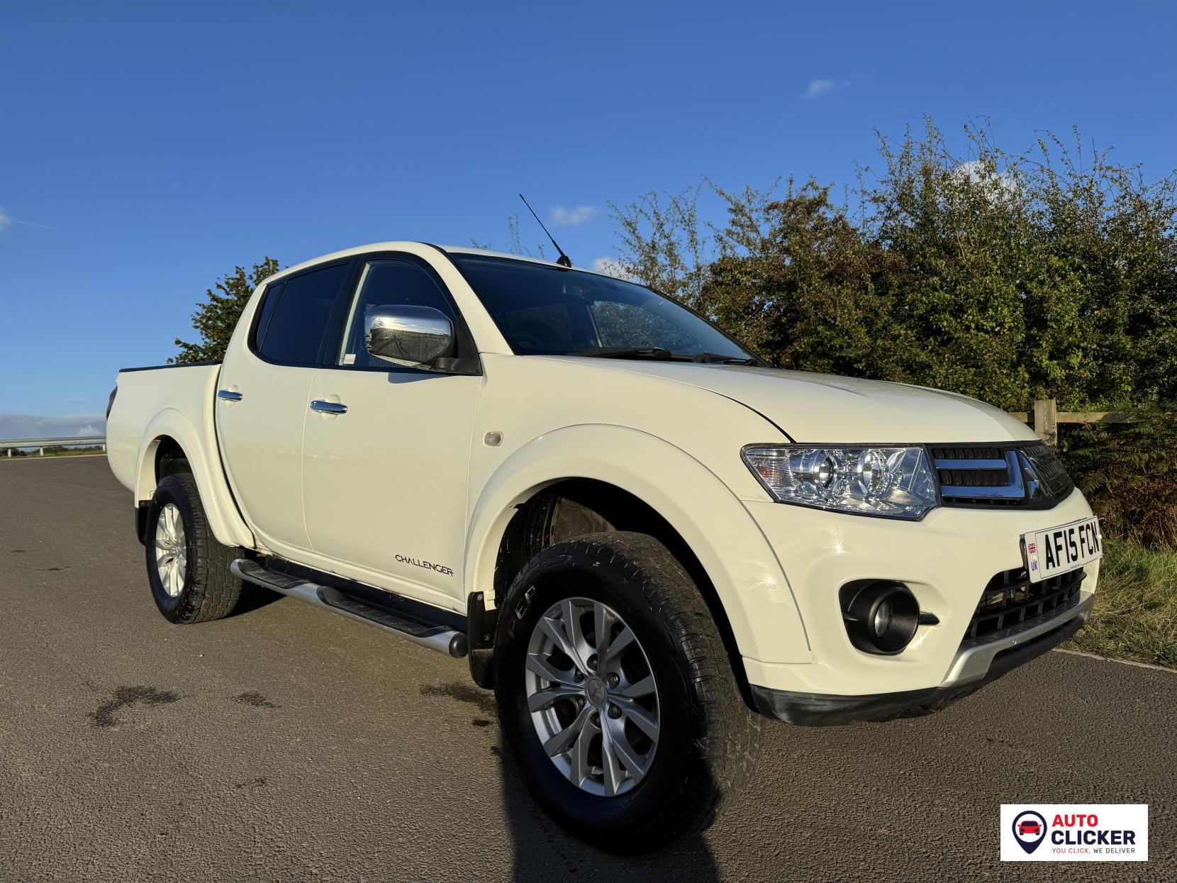 Mitsubishi L200 2.5 DI-D Challenger Pickup Double Cab 4dr Diesel Manual 4WD Euro 5 (LB) (175 ps)