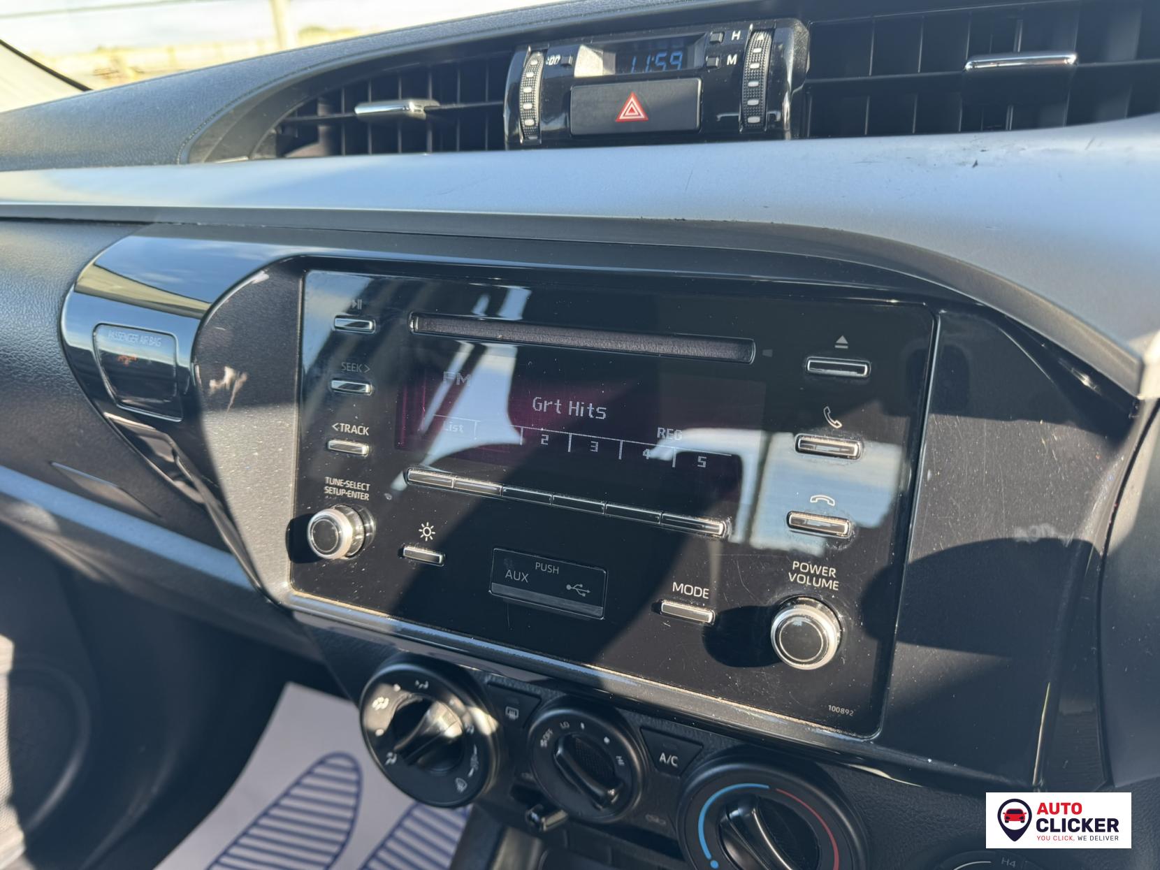 Toyota Hilux 2.4 D-4D Active Extra Pickup Extended Cab 4dr Diesel Manual 4WD Euro 6 (s/s) (150 ps)