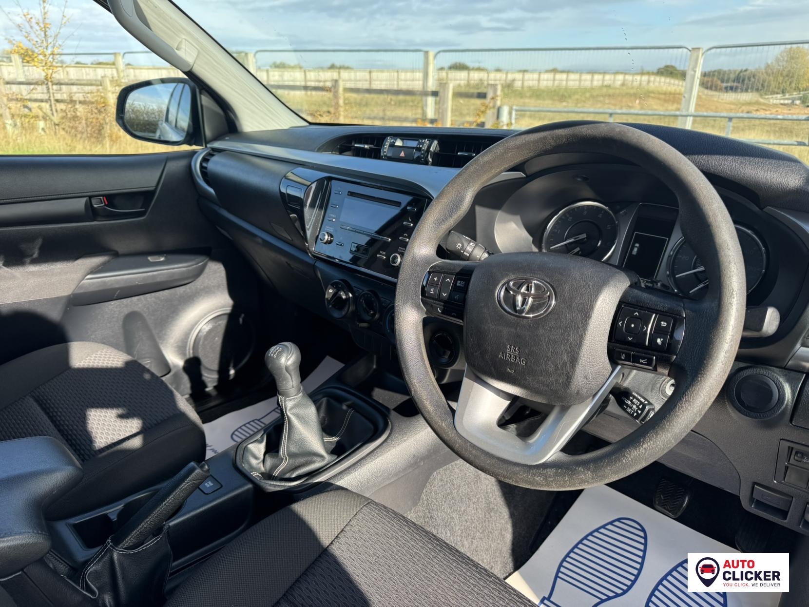 Toyota Hilux 2.4 D-4D Active Extra Pickup Extended Cab 4dr Diesel Manual 4WD Euro 6 (s/s) (150 ps)